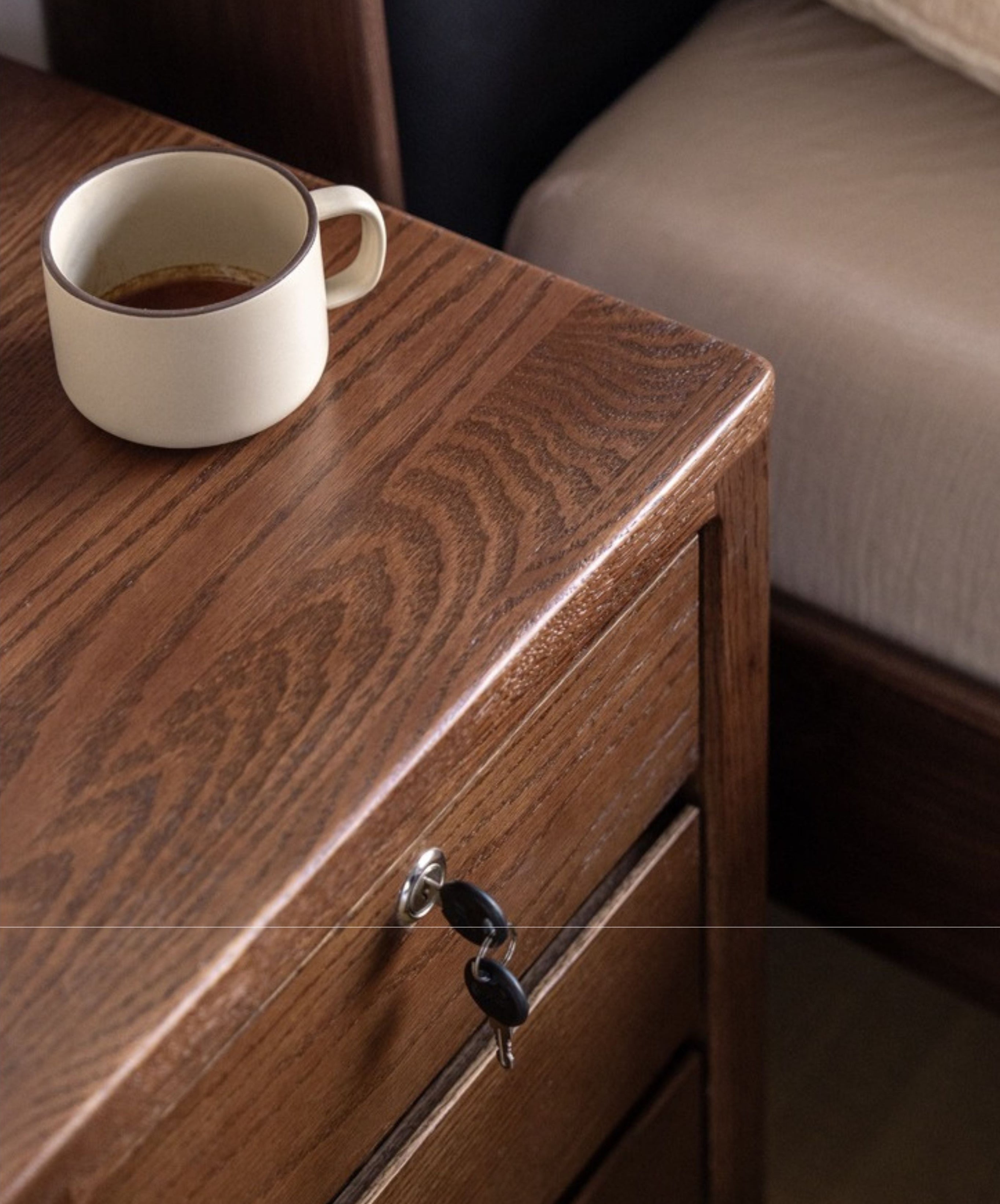 Oak Full Solid Wood Bedside Cabinet