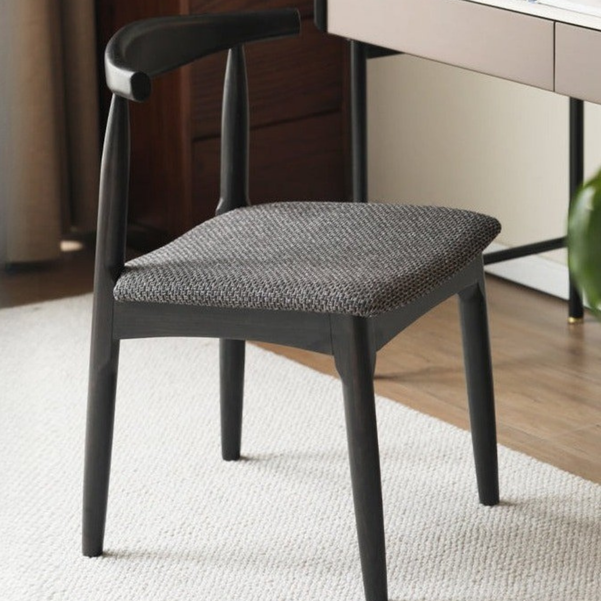 Set 4 pcs White Ash Solid Wood Horn Presidential Chair