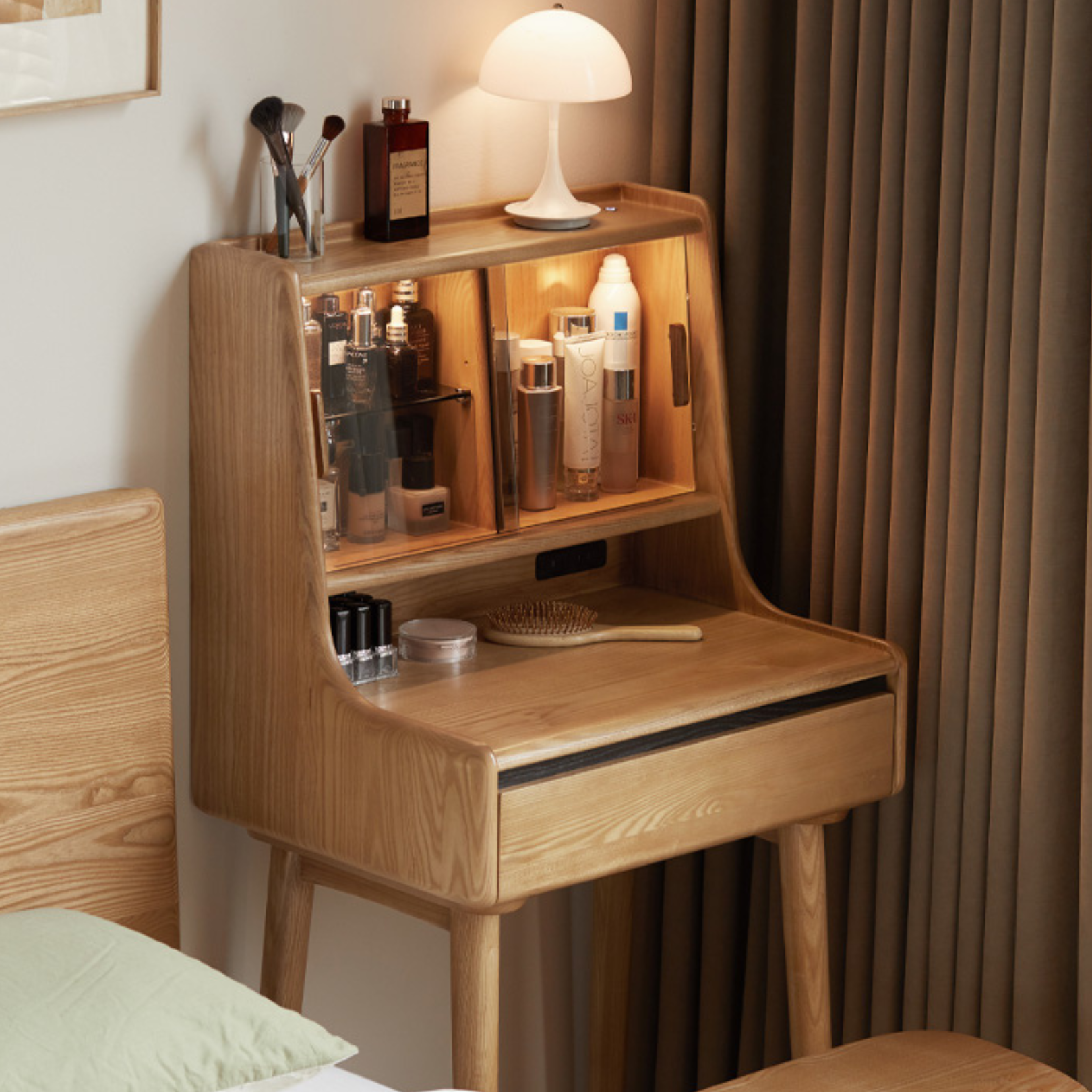 Ash Solid Wood Lighted Dressing Table