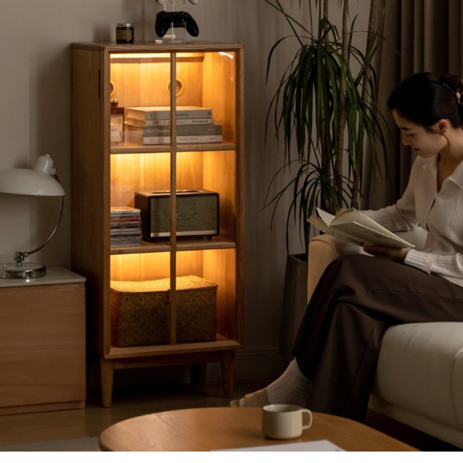 Oak solid wood glass storage bookcase<