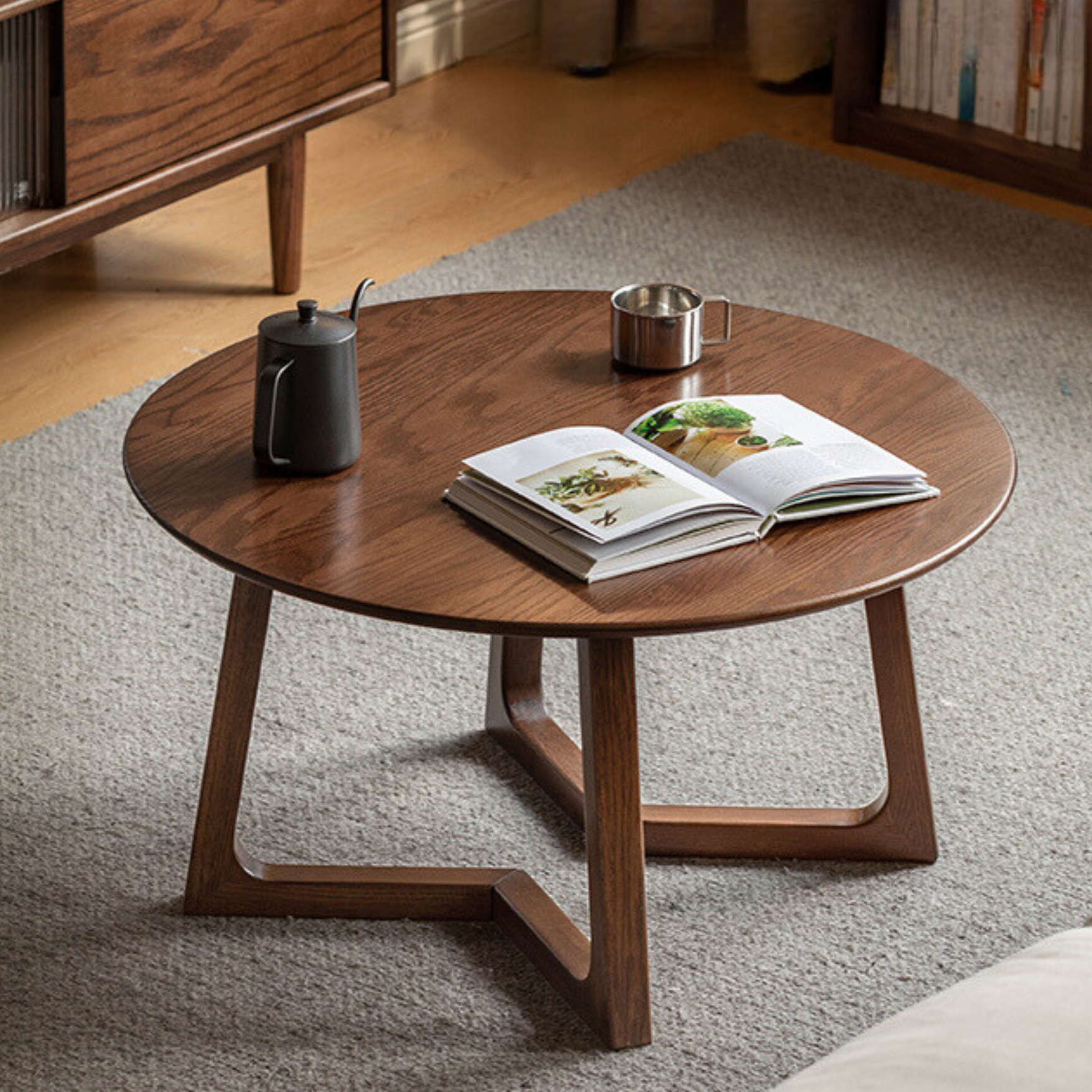 Oak solid wood round modern coffee table