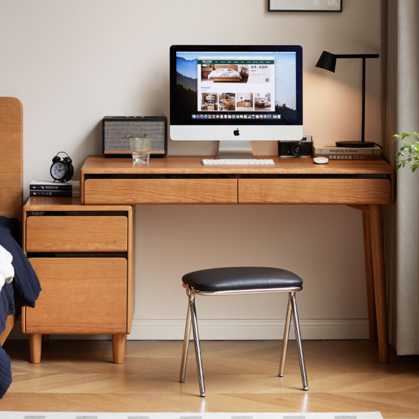 Cherry Solid Wood Retro Retractable Computer Desk