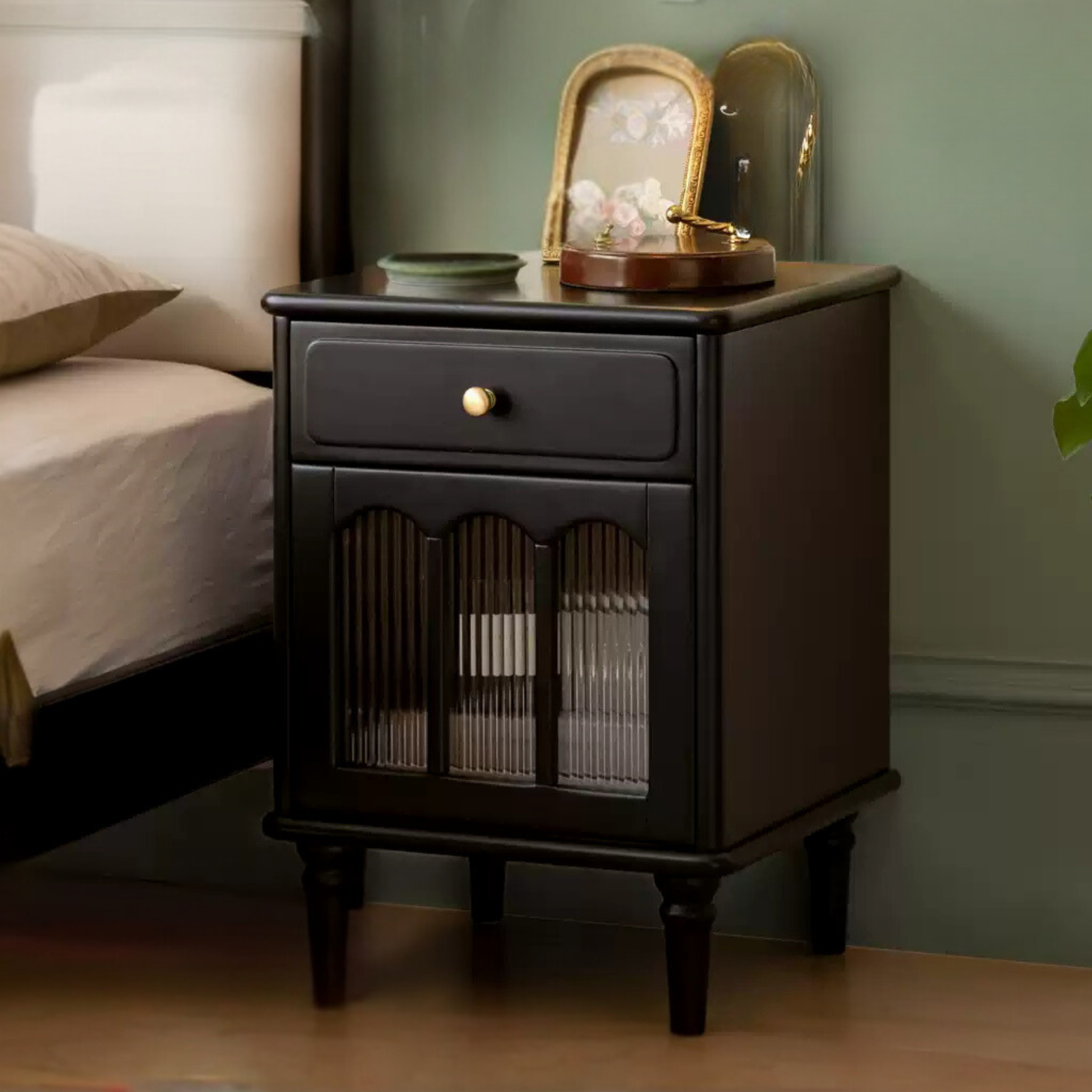 Poplar Solid Wood French Retro Style Black Nightstand