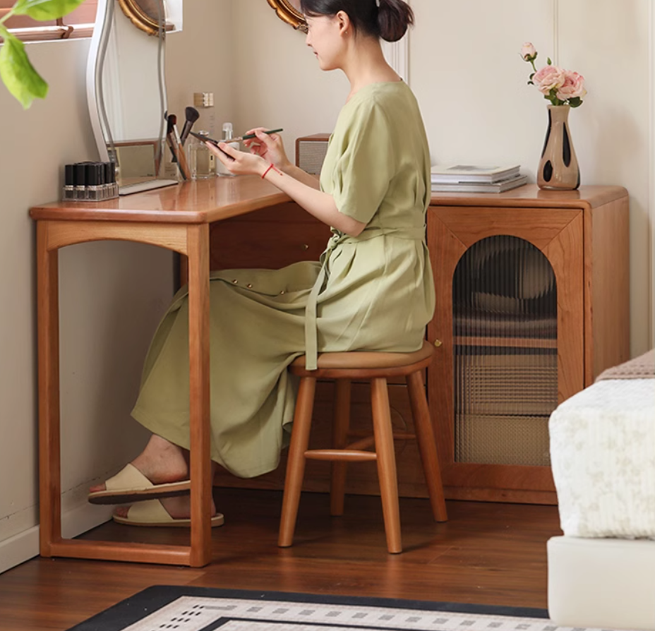 Cherry Solid Wood Retractable French Retro Dressing Table