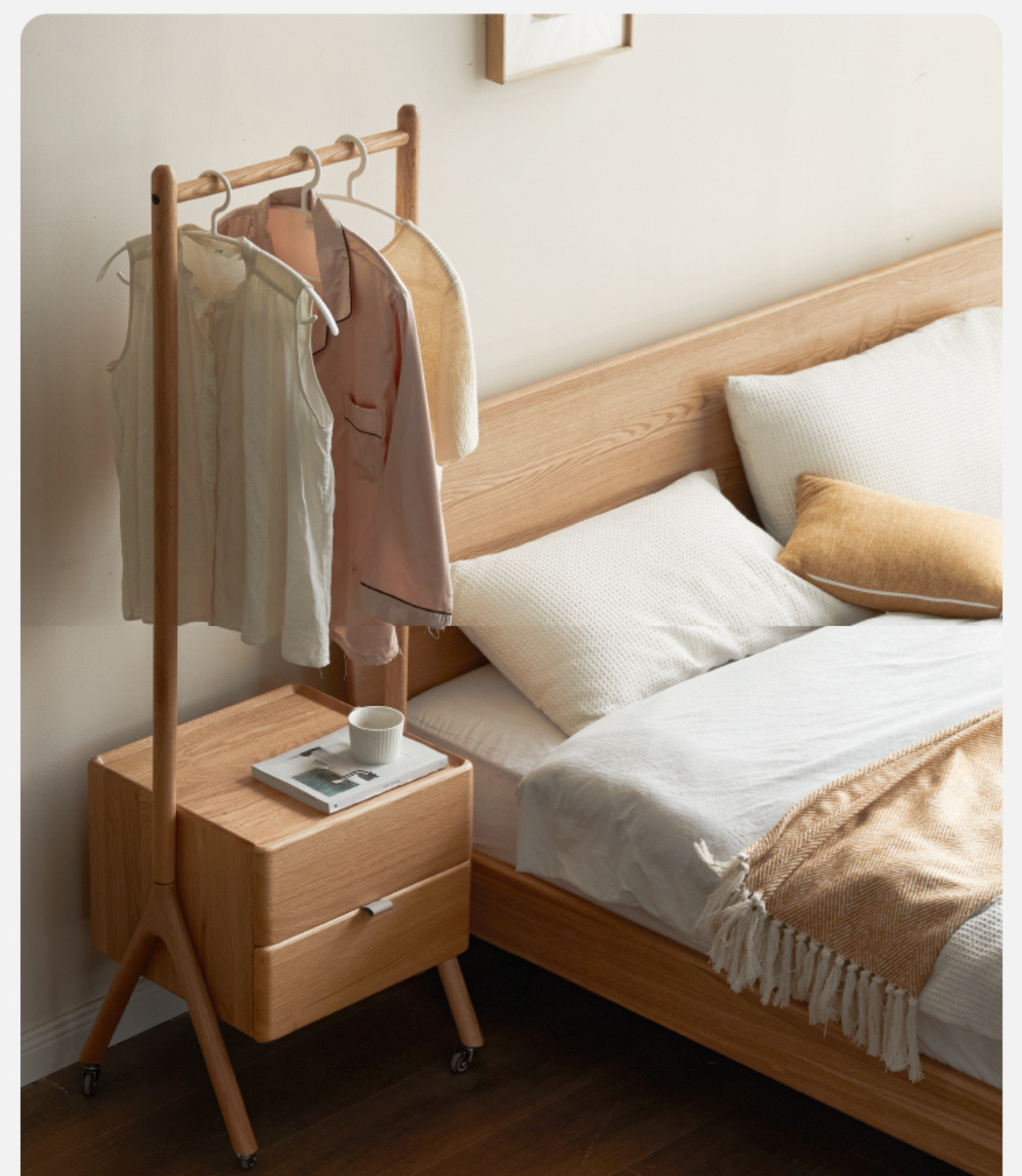 Oak Solid Wood Multifunctional hanger.