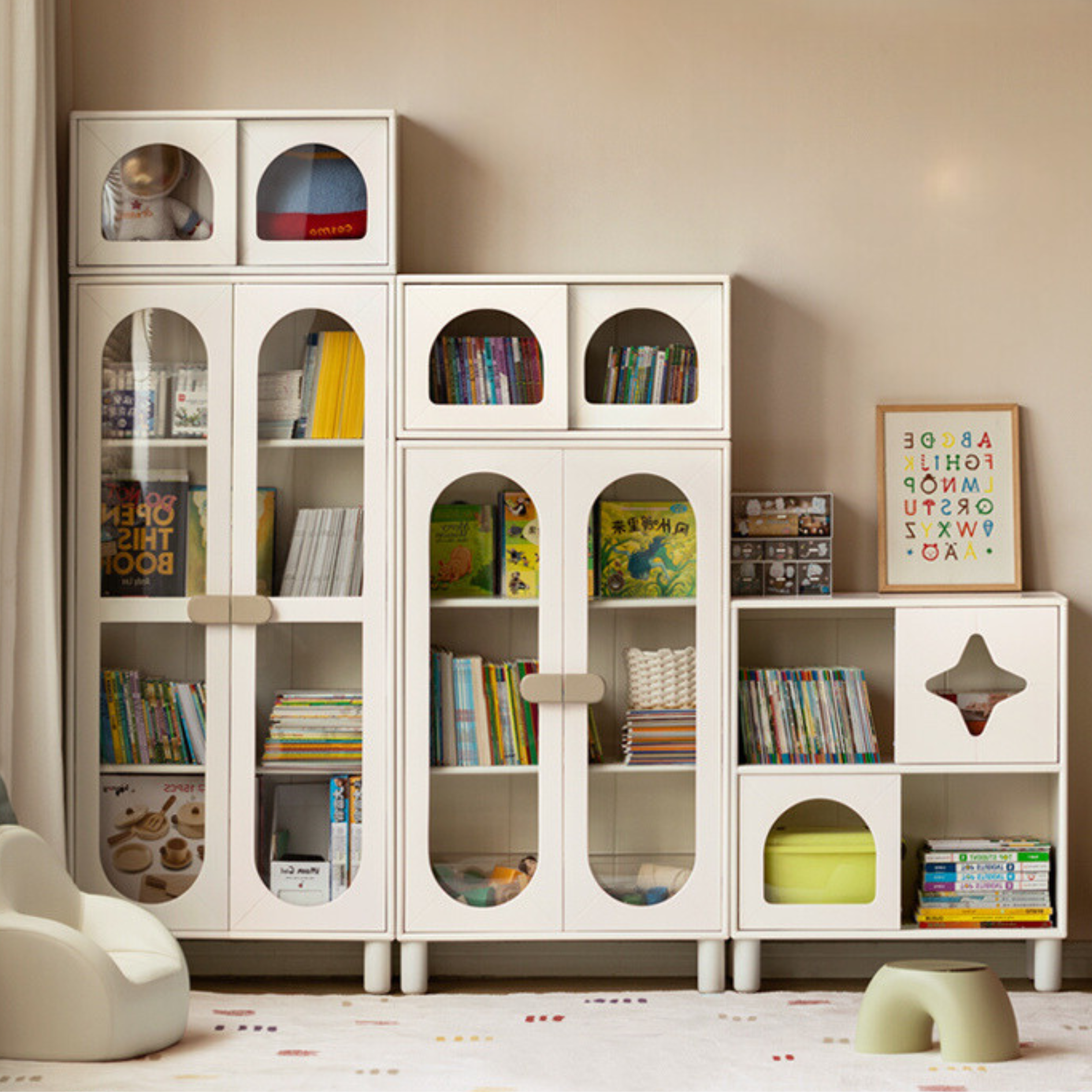 Rubber solid wood children's cream style bookcase