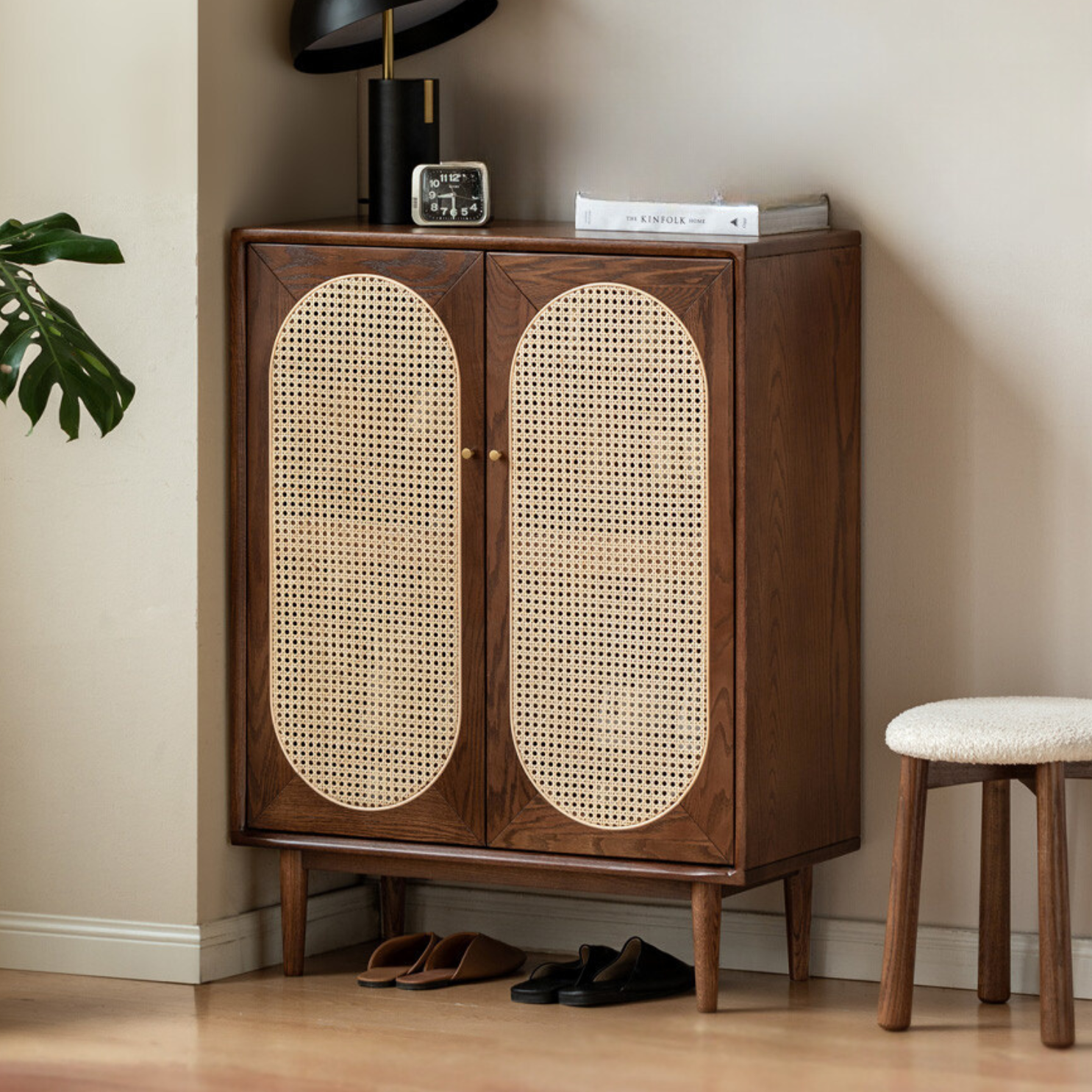 Oak solid wood large capacity shoe cabinet