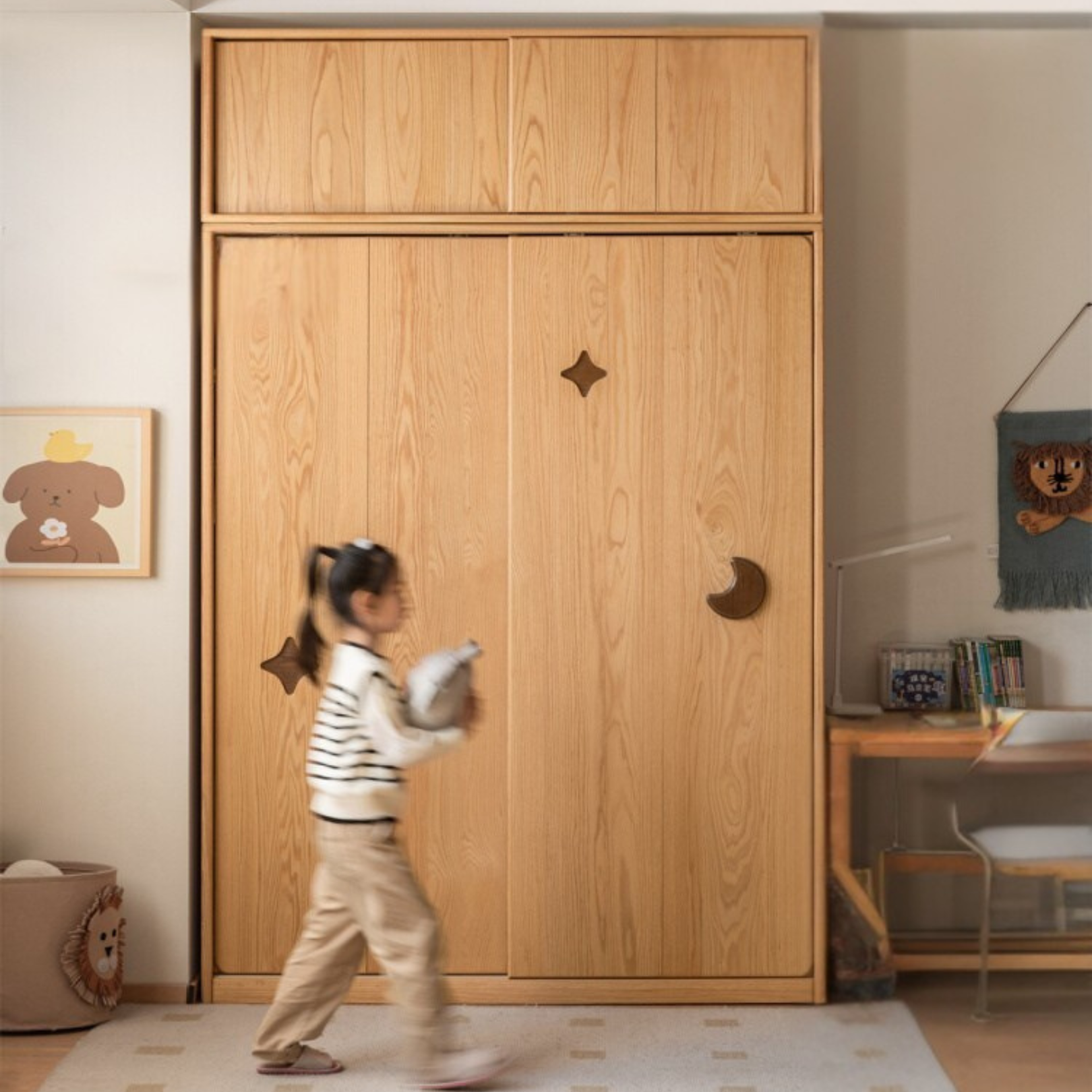 Oak Solid Wood Children's Sliding Door Wardrobe