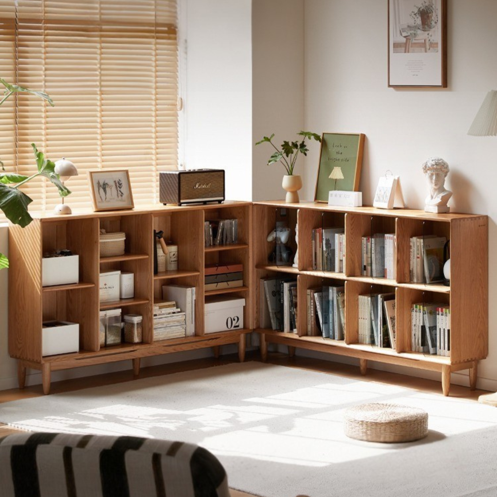 Oak Solid Wood Integrated Display Bookcase