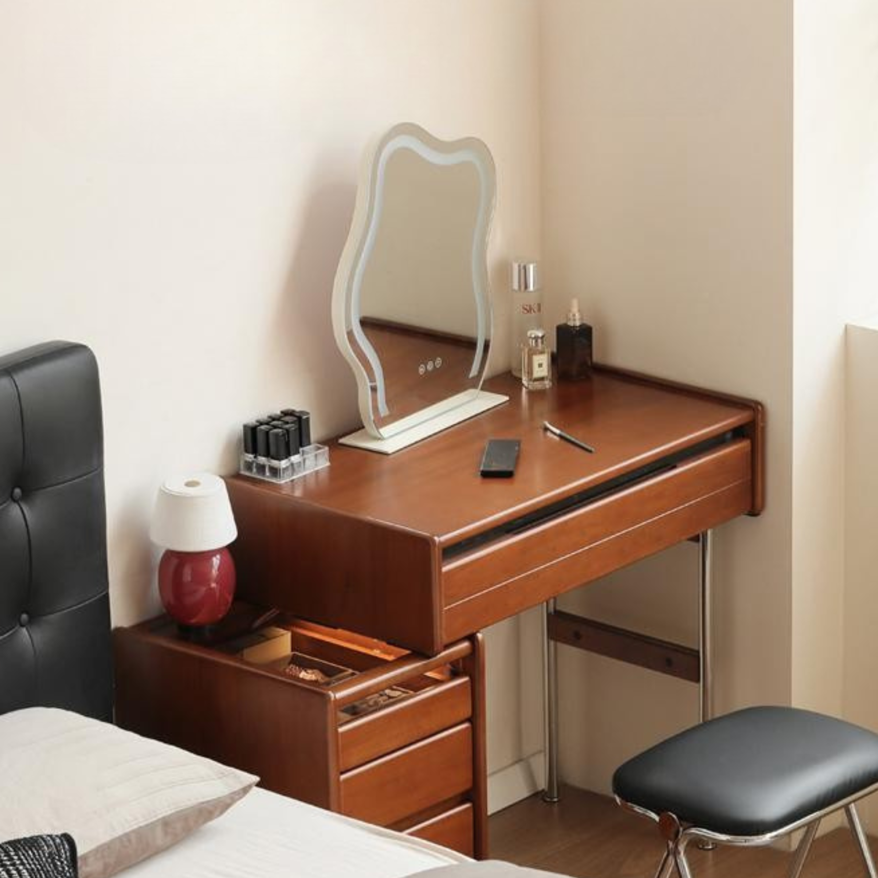Poplar Solid Wood Bauhaus Multi Functional Dressing Table