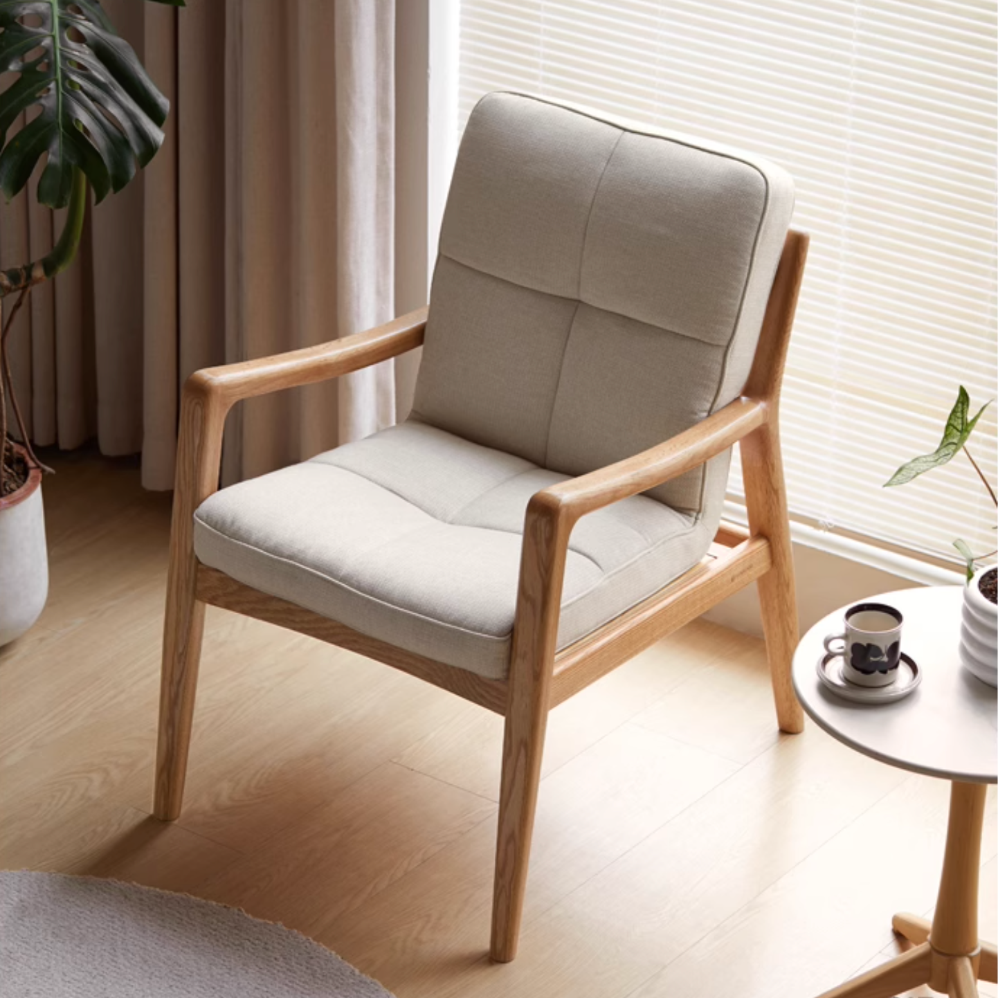 Oak Solid Wood Modern Style Chair