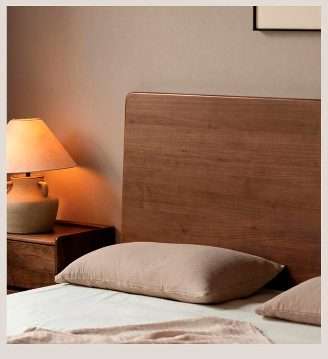 Black Walnut Solid Wood Italian Light Luxury Luminous Bed