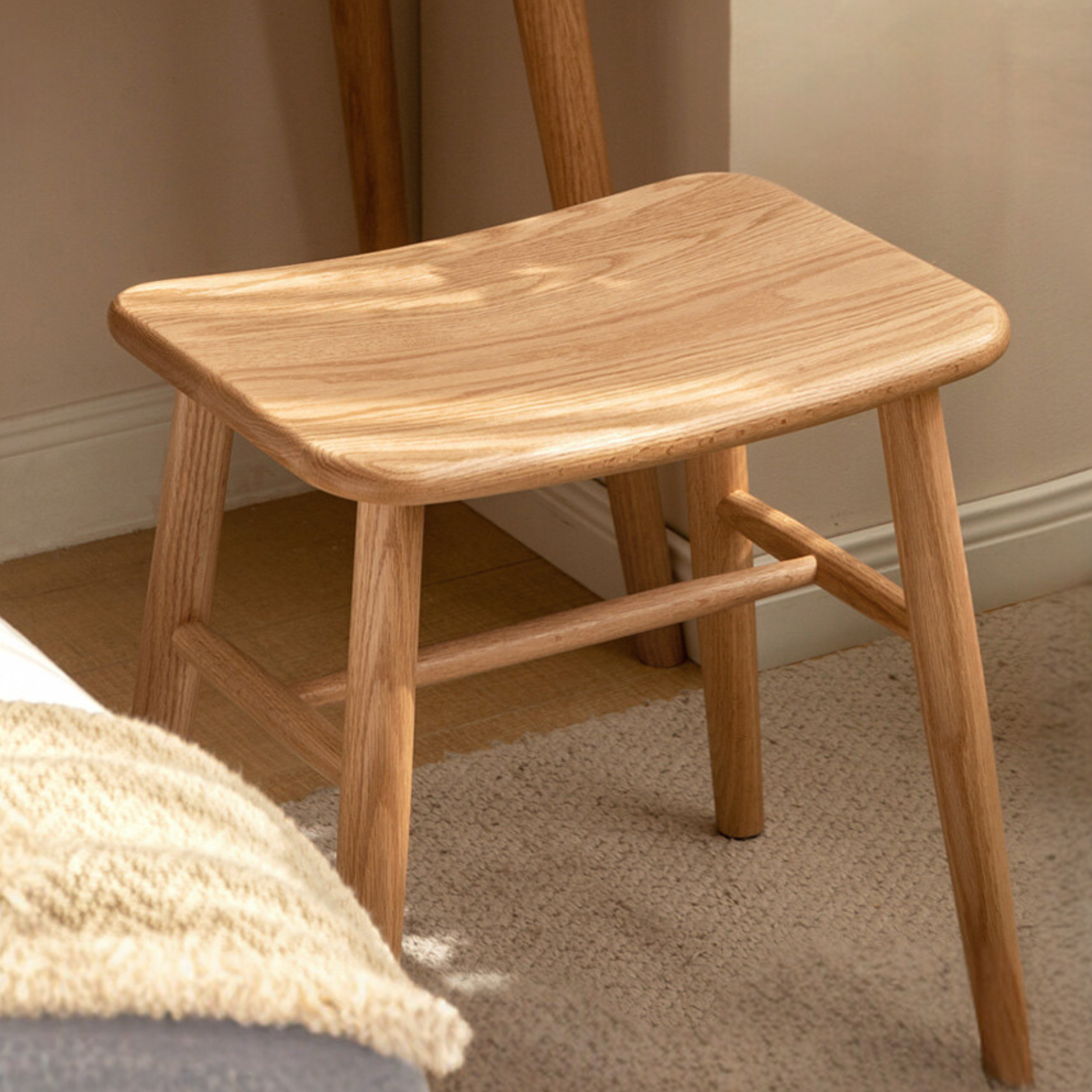 Black Walnut, Ash, Oak, Sandalwood Solid Wood Makeup Stool