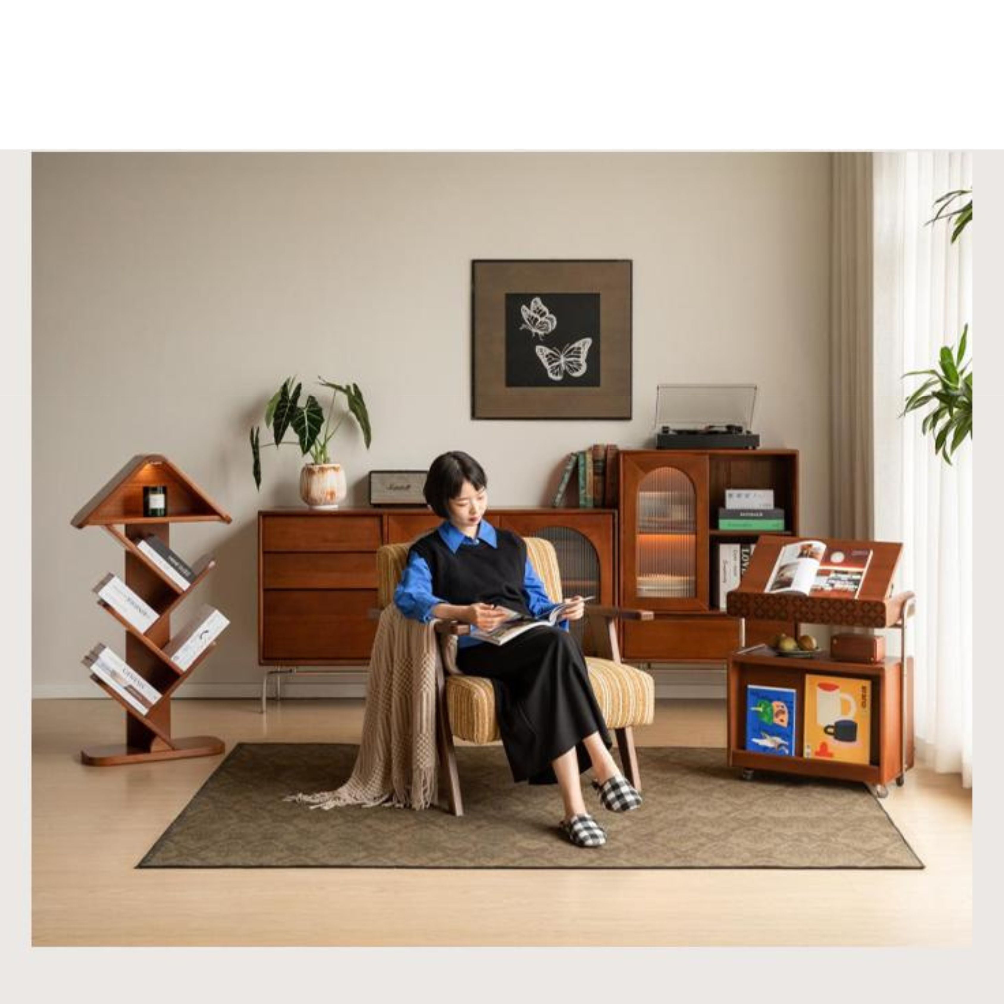 Poplar Solid Wood Medieval Style Retro Bookshelf