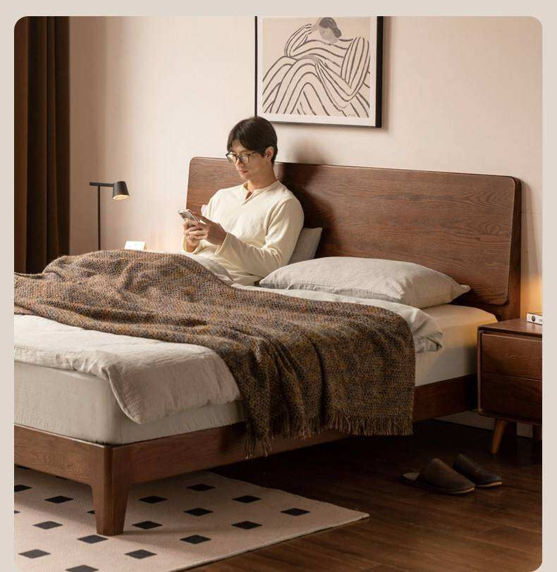 Oak Solid Wood Bed Platform Bed with Rectangular Panel Headboard and Tapered Legs