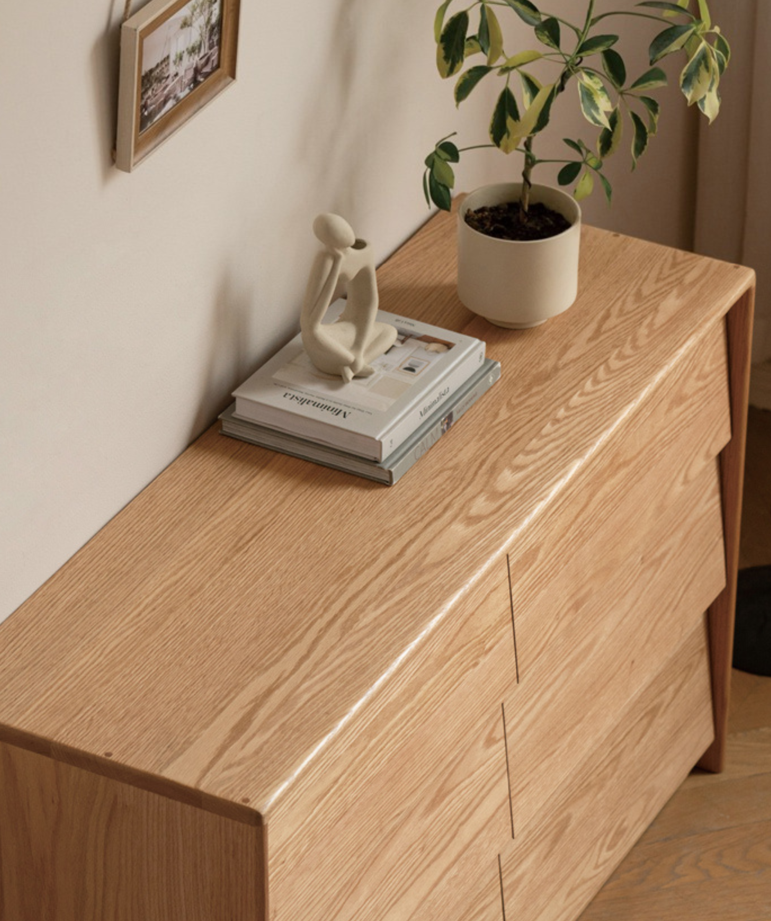 Oak Solid Wood slanted surface chest of drawers