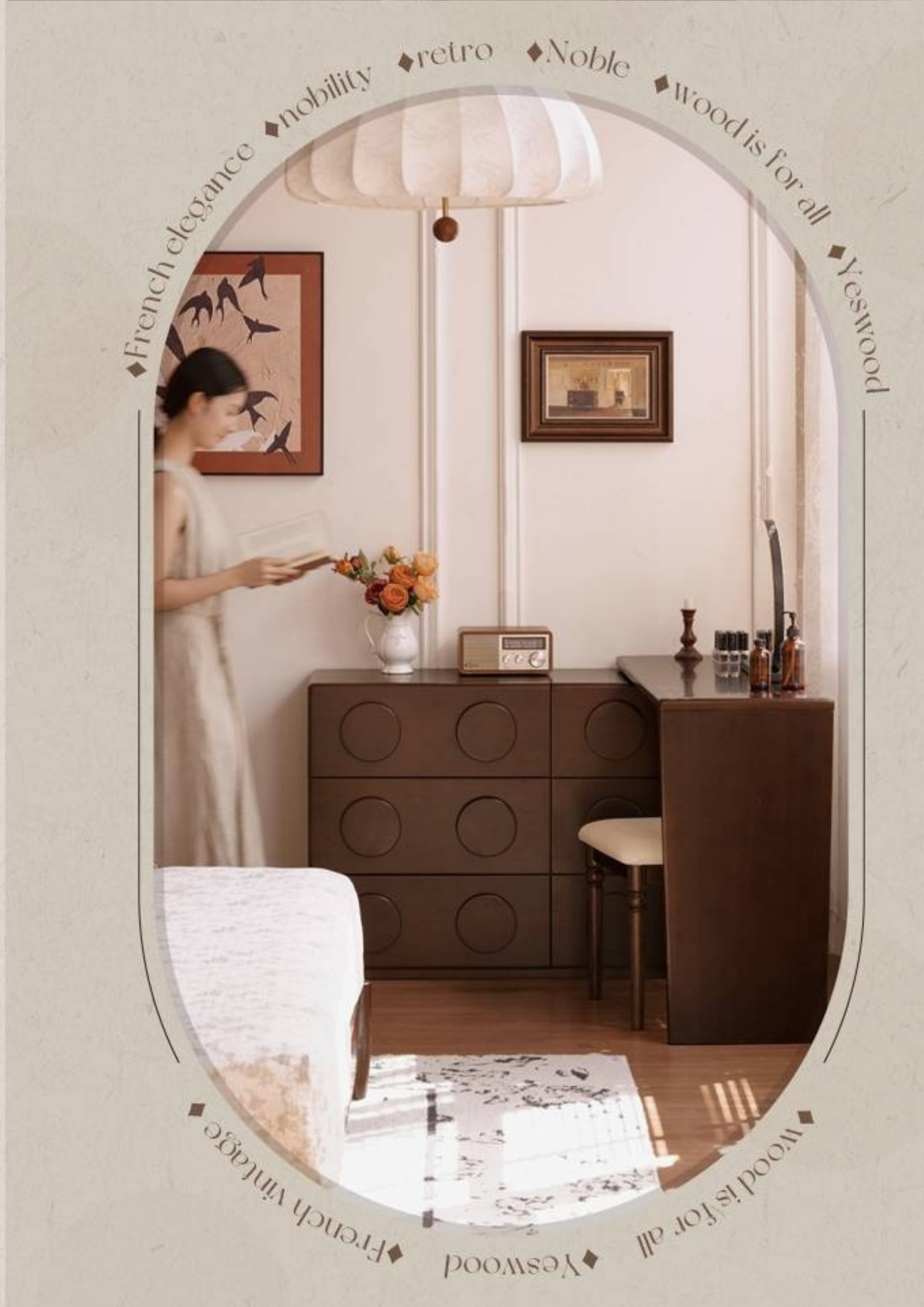 Poplar Solid Wood Retro Medieval Style Rotating Dressing Table