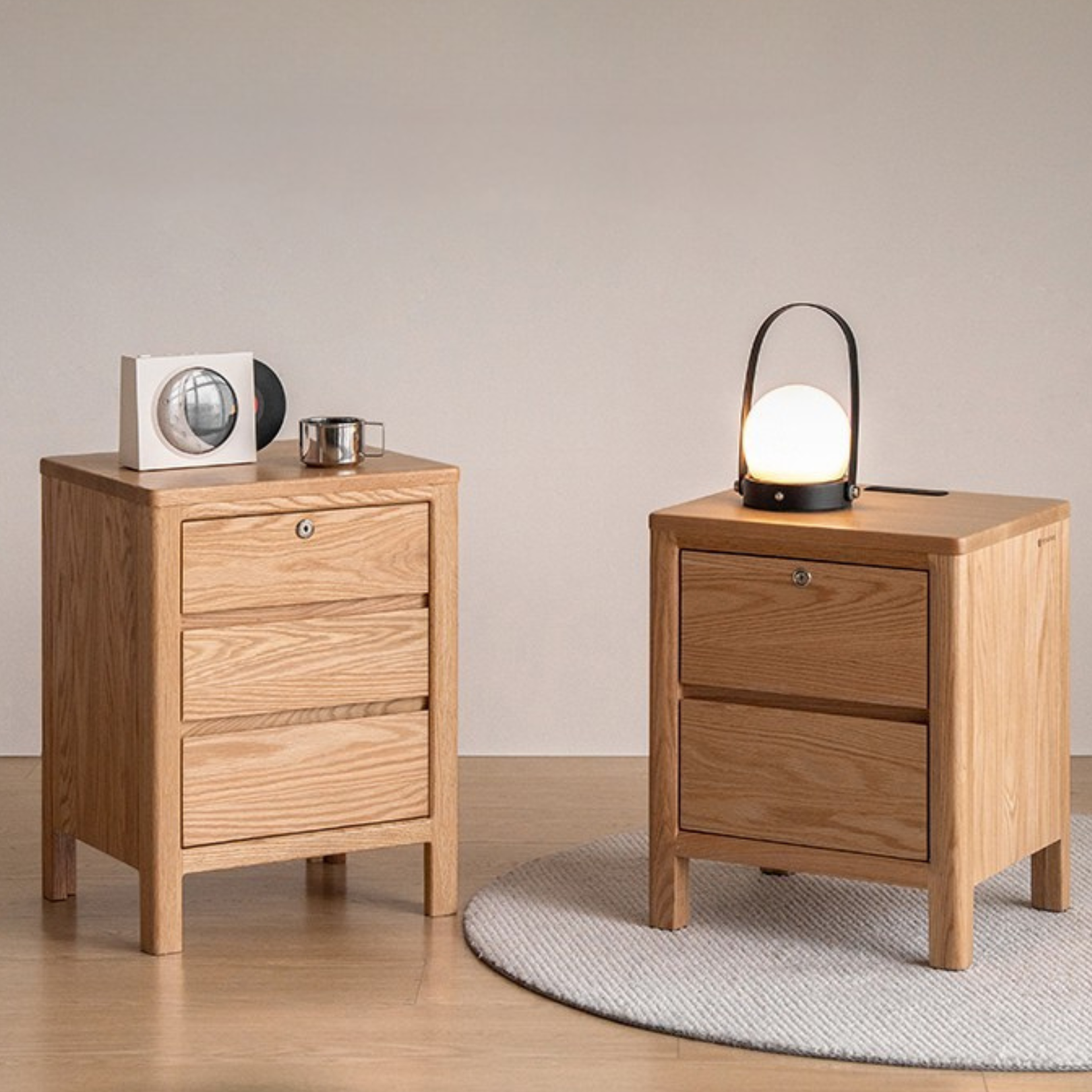 Oak Solid Wood Nightstand with Locker