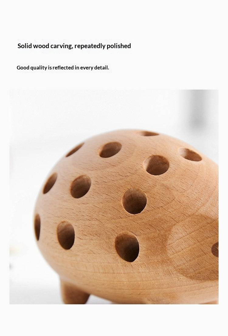 Beech Solid Wood Hedgehog Nordic Animal Pen Holder