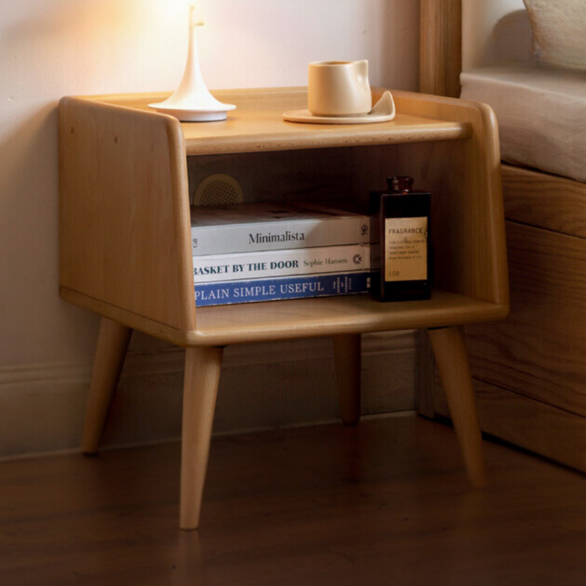 Beech solid wood Fully open bedside cabinet :