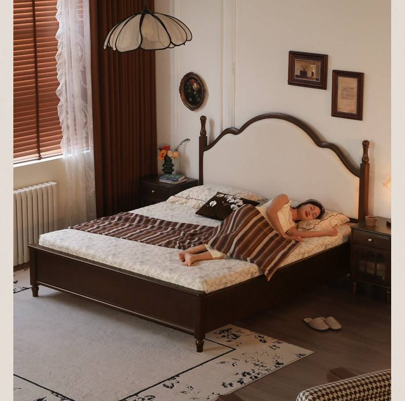 Poplar Solid Wood Box Bed — American Style Vintage with Soft Backrest