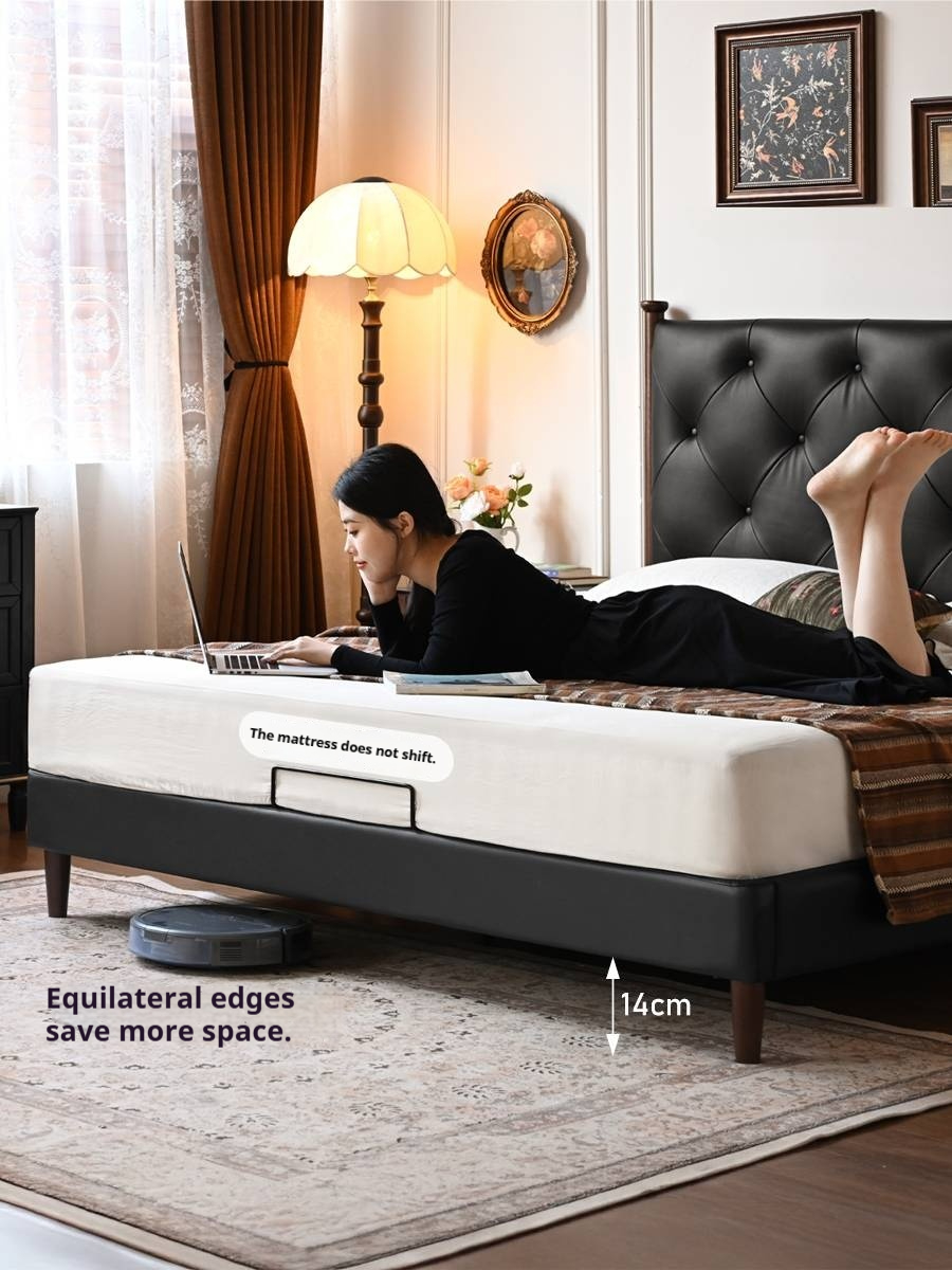 Genuine Leather Luxury Upholstered Bed American Style