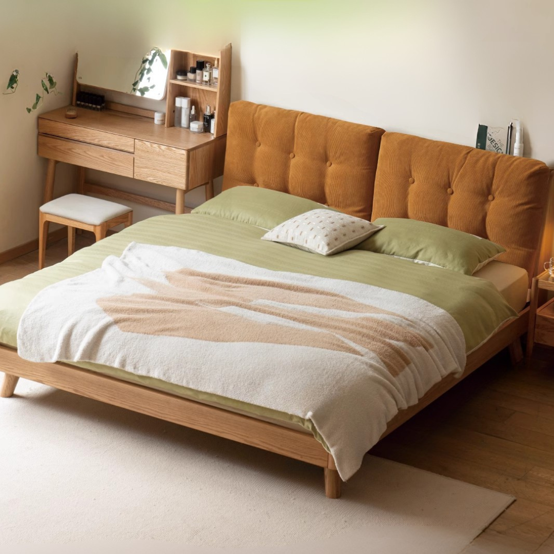 Oak, Rubberwood Solid Bed with Cream Finish — Casual Bedside with Soft Bag Backrest and White Soft Back