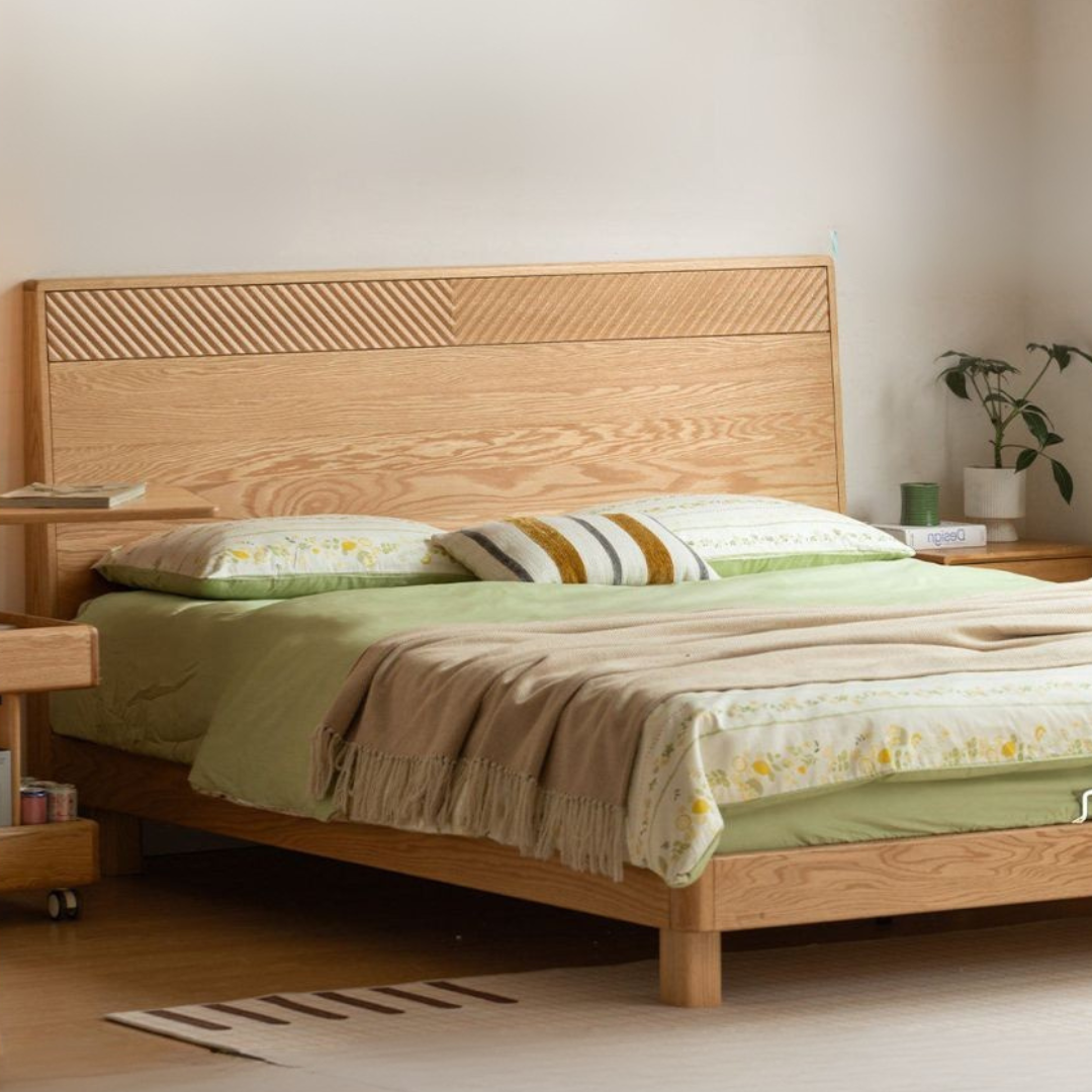 Oak Solid Wood Platform Bed with Grooved Panel Headboard Accent