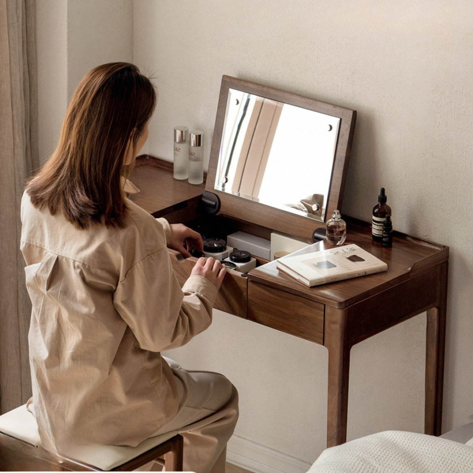 Black Walnut, Ash Solid Wood Flip Vanity Table.