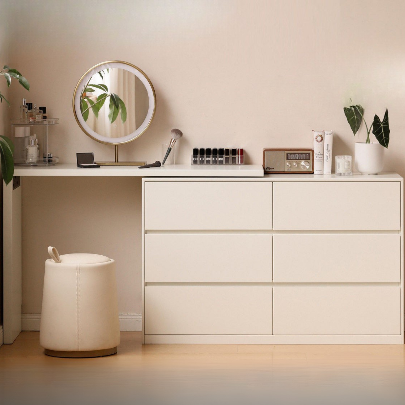 Tulipwood Solid Wood Makeup Table and Stretchable Vanity Table.