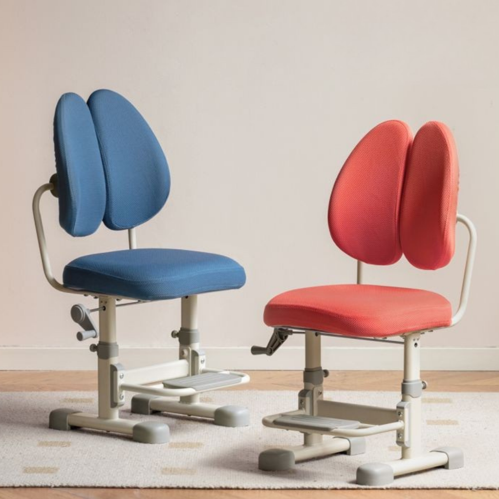 Adjustable Hand-cranked Height  Chair
