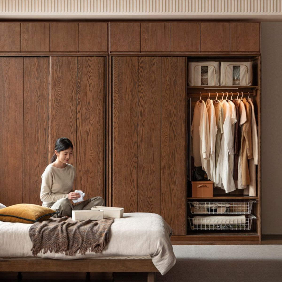 Oak Solid Wood, Solid RubberWood  Modern Style Wardrobe