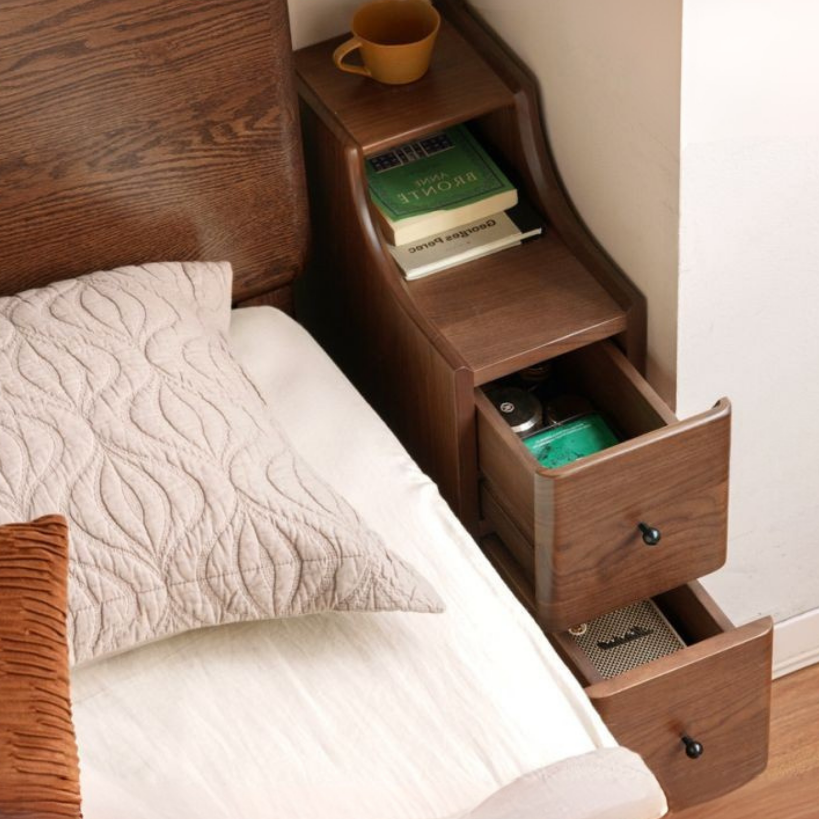 Black Walnut Solid Wood Retro Style Nightstand