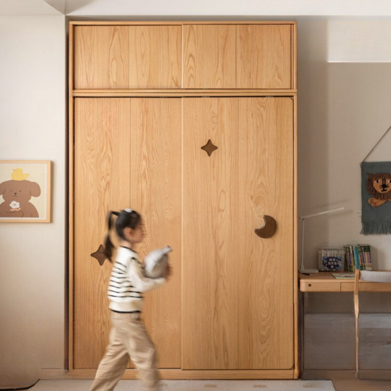Oak Solid Wood Kids Sliding Door Wardrobe