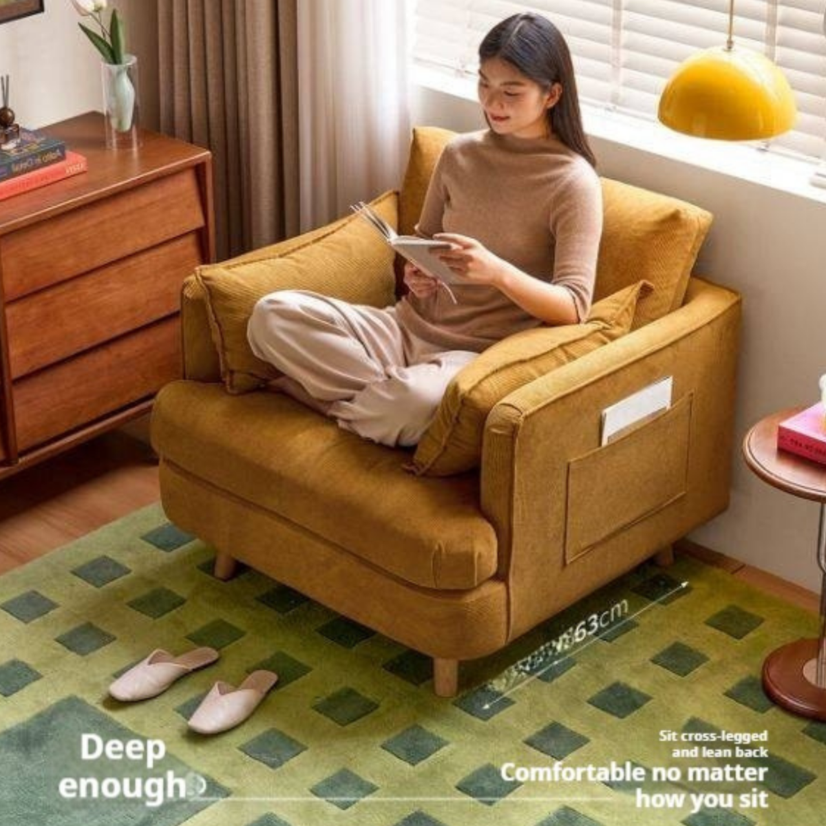 Retro Cozy Fabric Armchair)