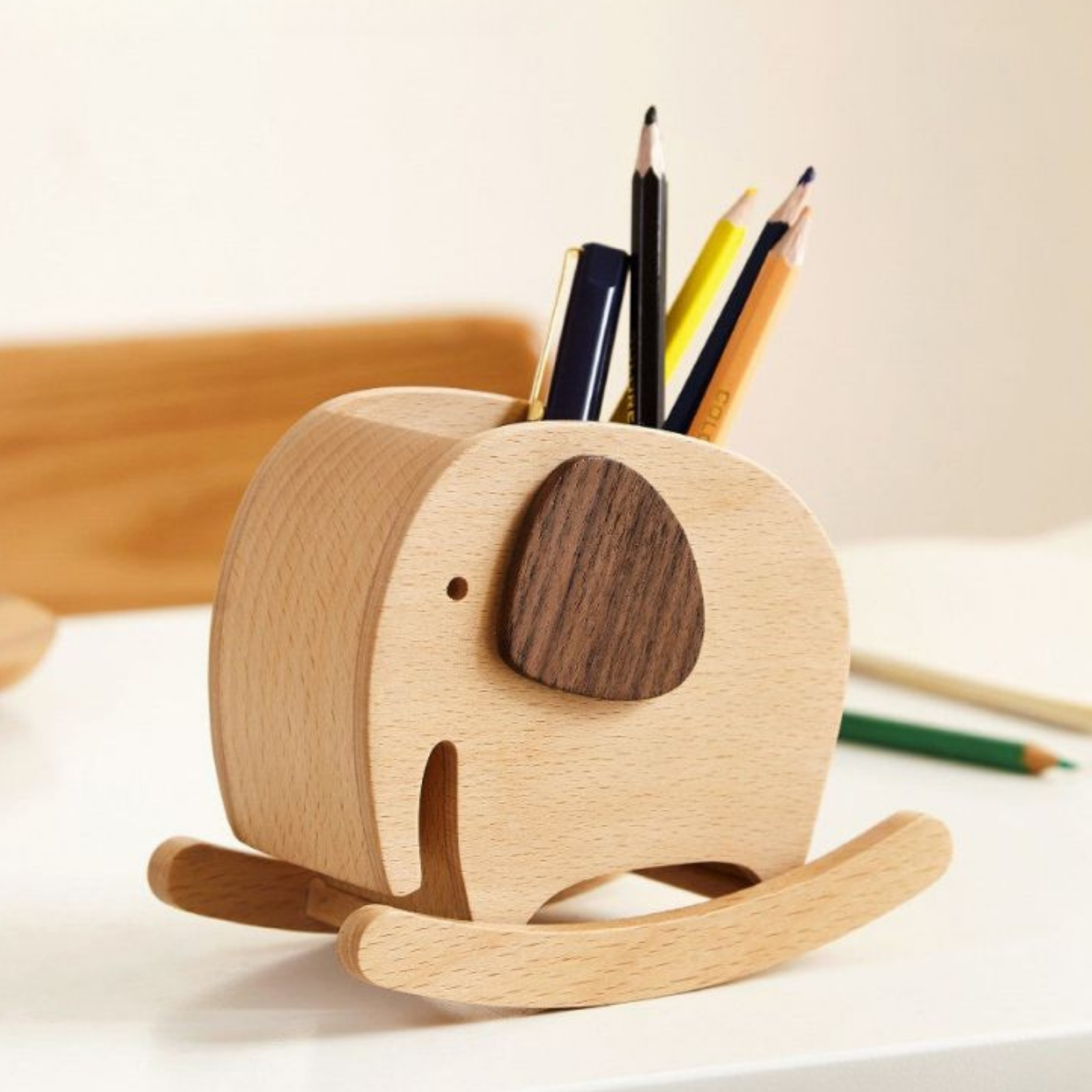 Beech, Black Walnut Solid Wood Elephant Pen Holder