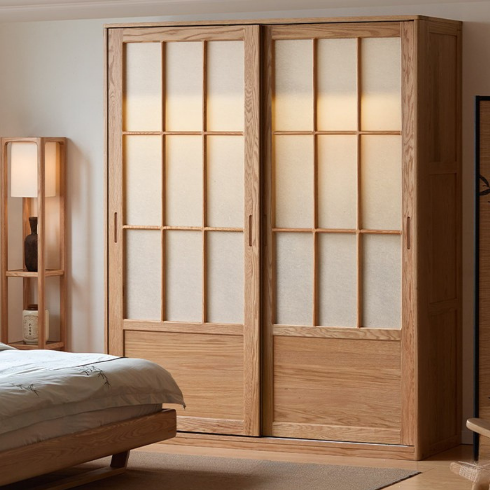 Oak Solid Wood Wardrobe Cabinet with Minimalist Songshi Storage
