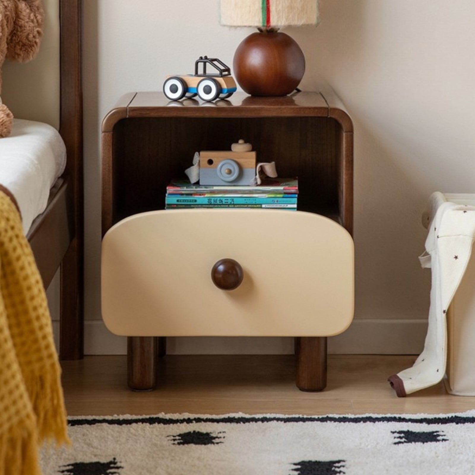Solid Rubberwood Solid Wood Modern Children's Nightstand