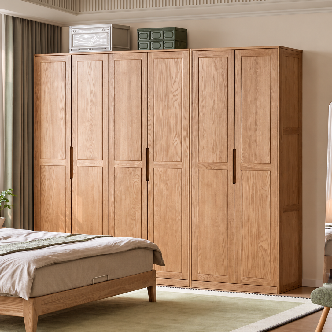 Oak solid wood Wardrobe with Flat Panel Doors and Groove Handles