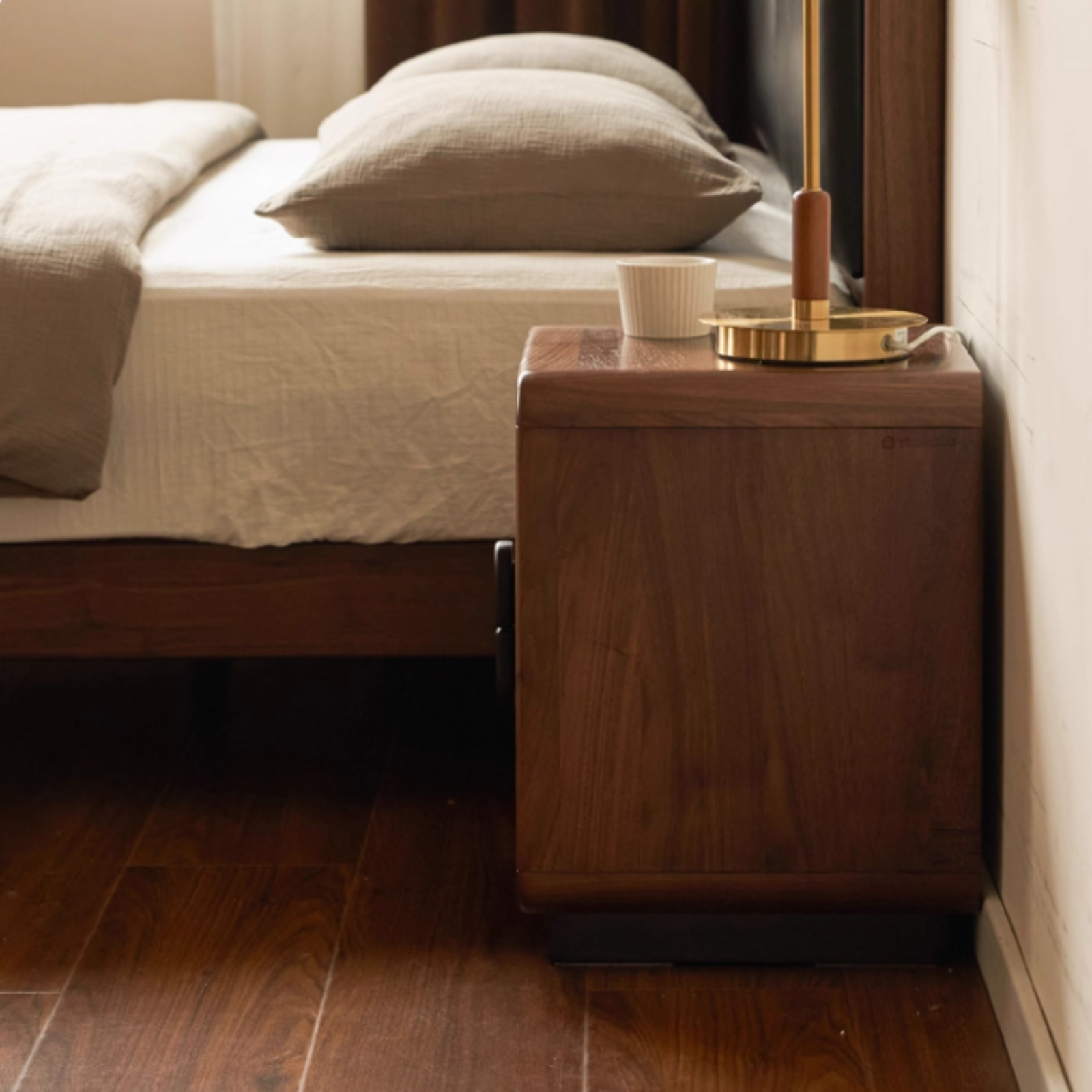 Black Walnut Solid Wood Italian Light Luxury Nightstands