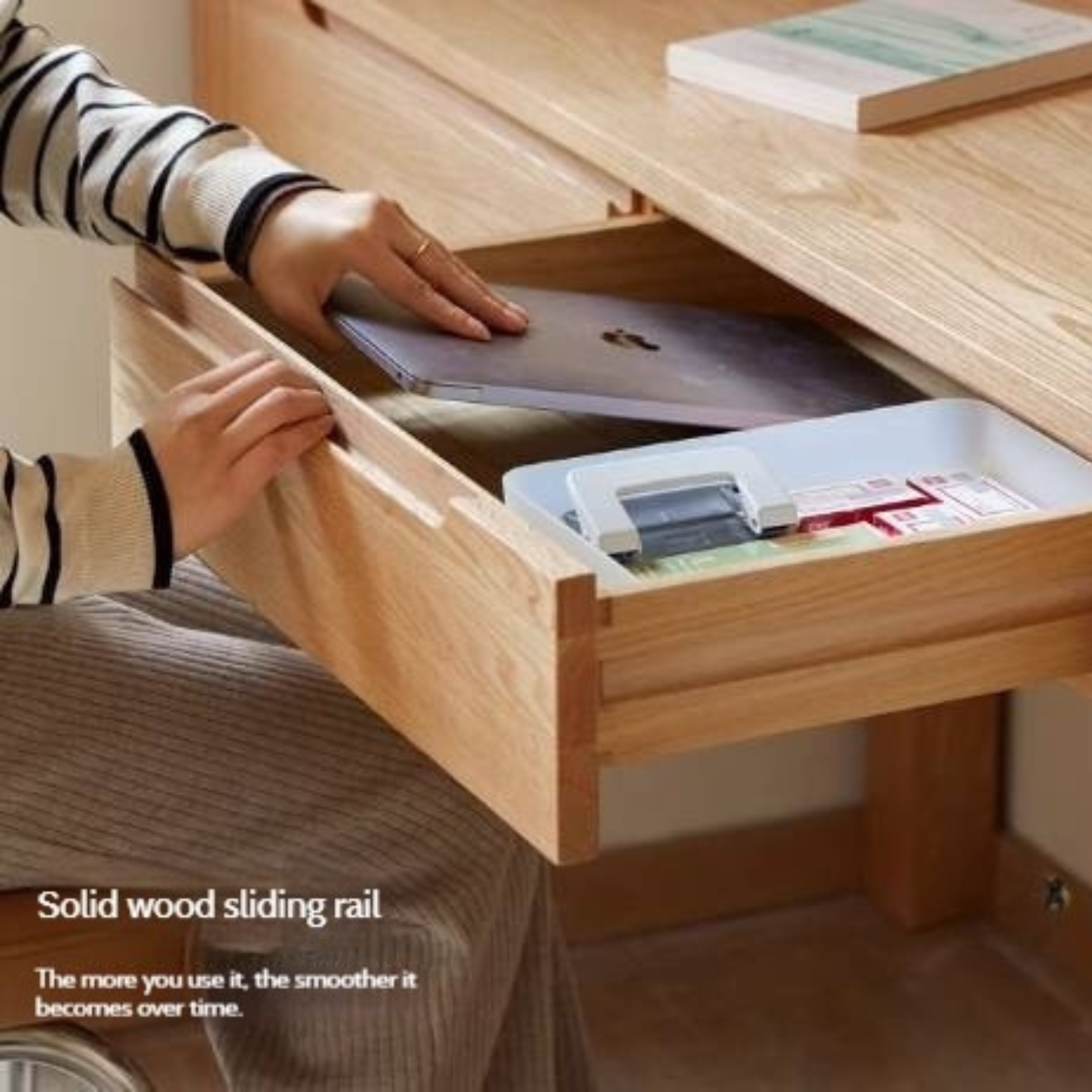 Oak Solid Wood Office Desk and Bookshelf Integrated