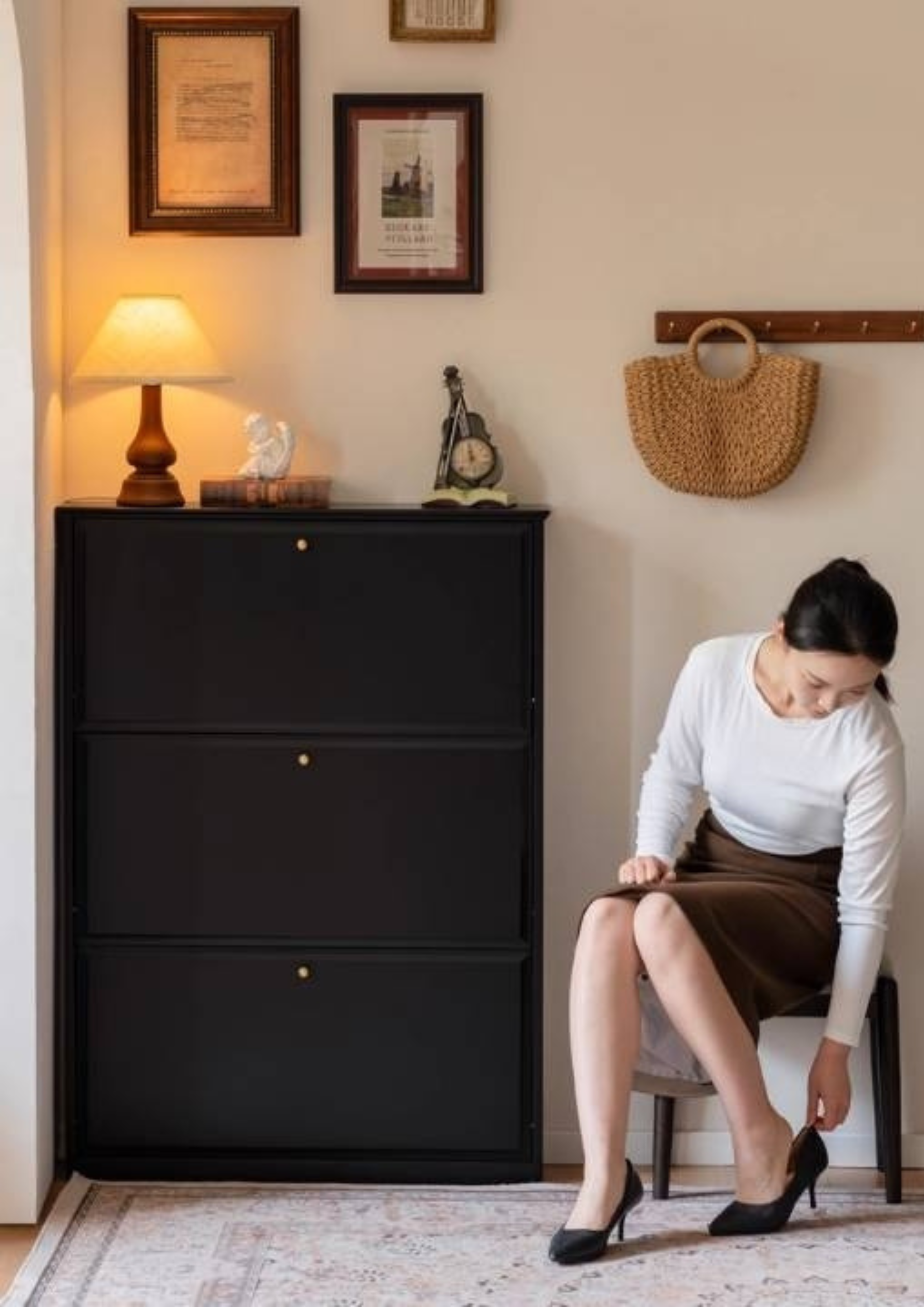 Oak Solid Wood American Retro Style Shoe Cabinet