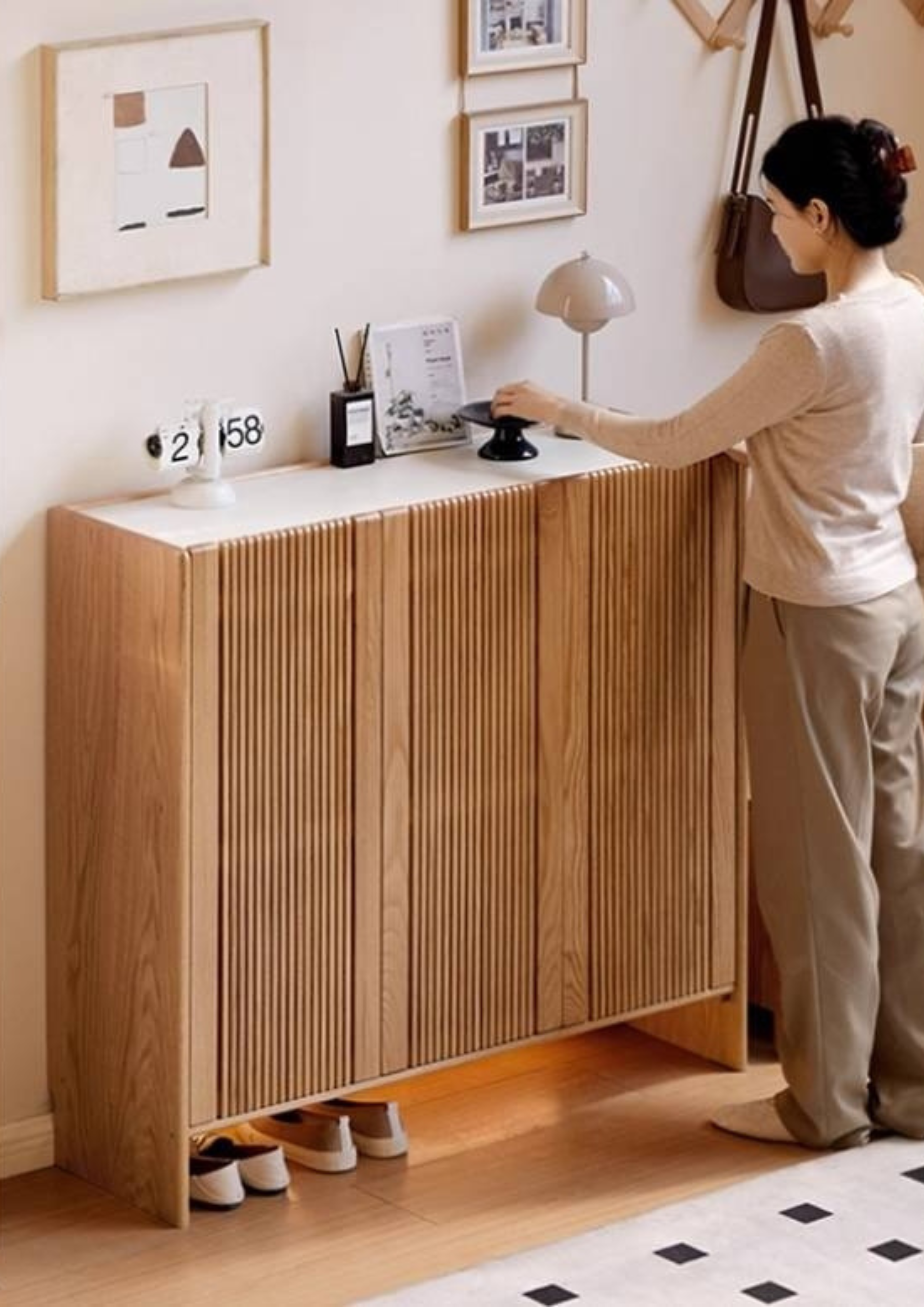 Oak Solid Wood Modern Simple Rock Plate Shoe Cabinet