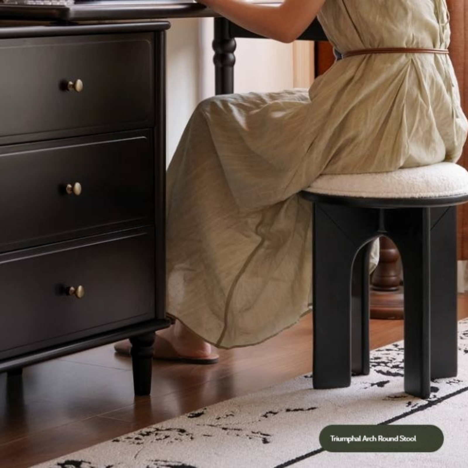 Solid Rubberwood French Retro Makeup Table