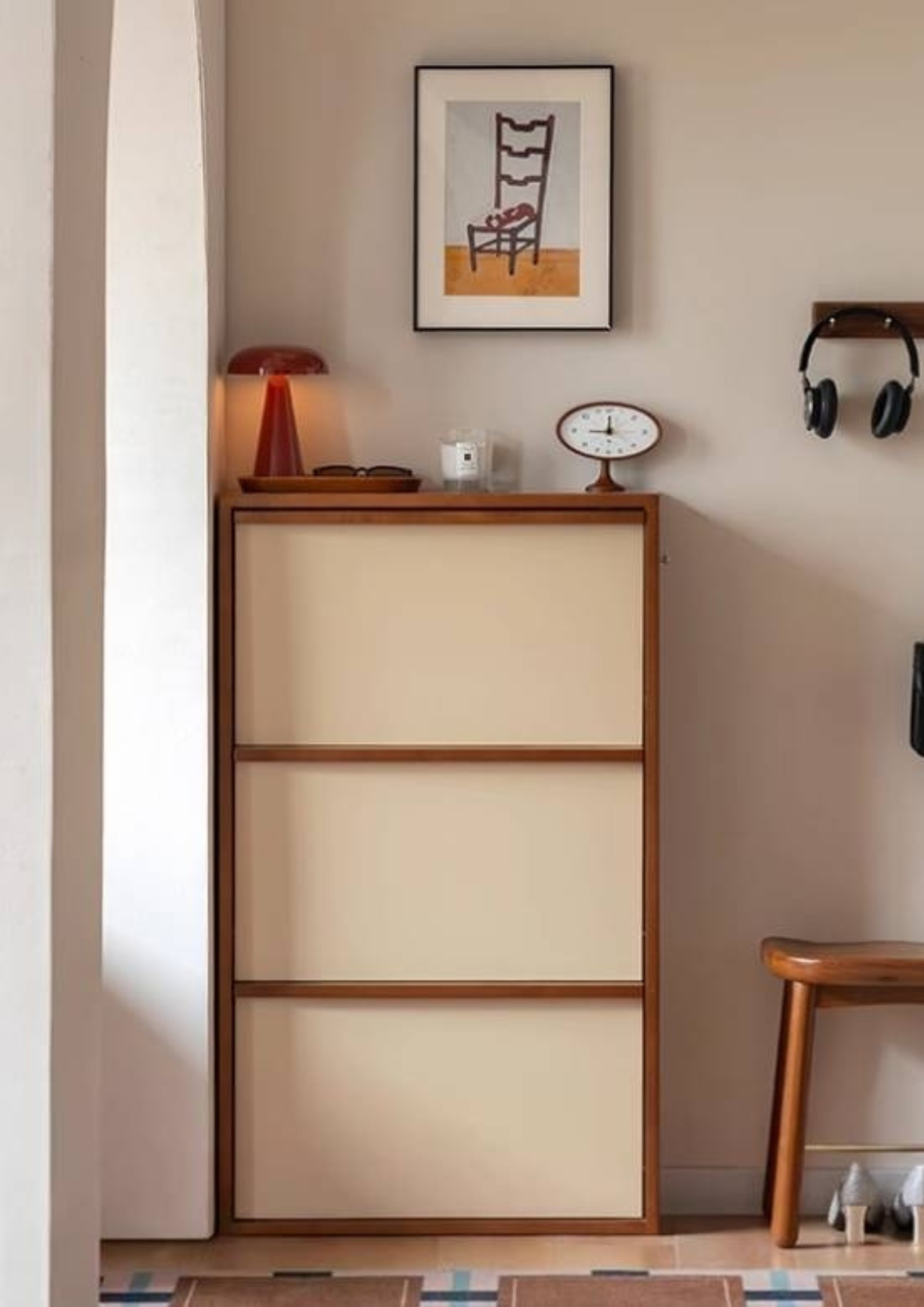 Poplar Solid Wood Middle Ages Style Shoe Cabinet