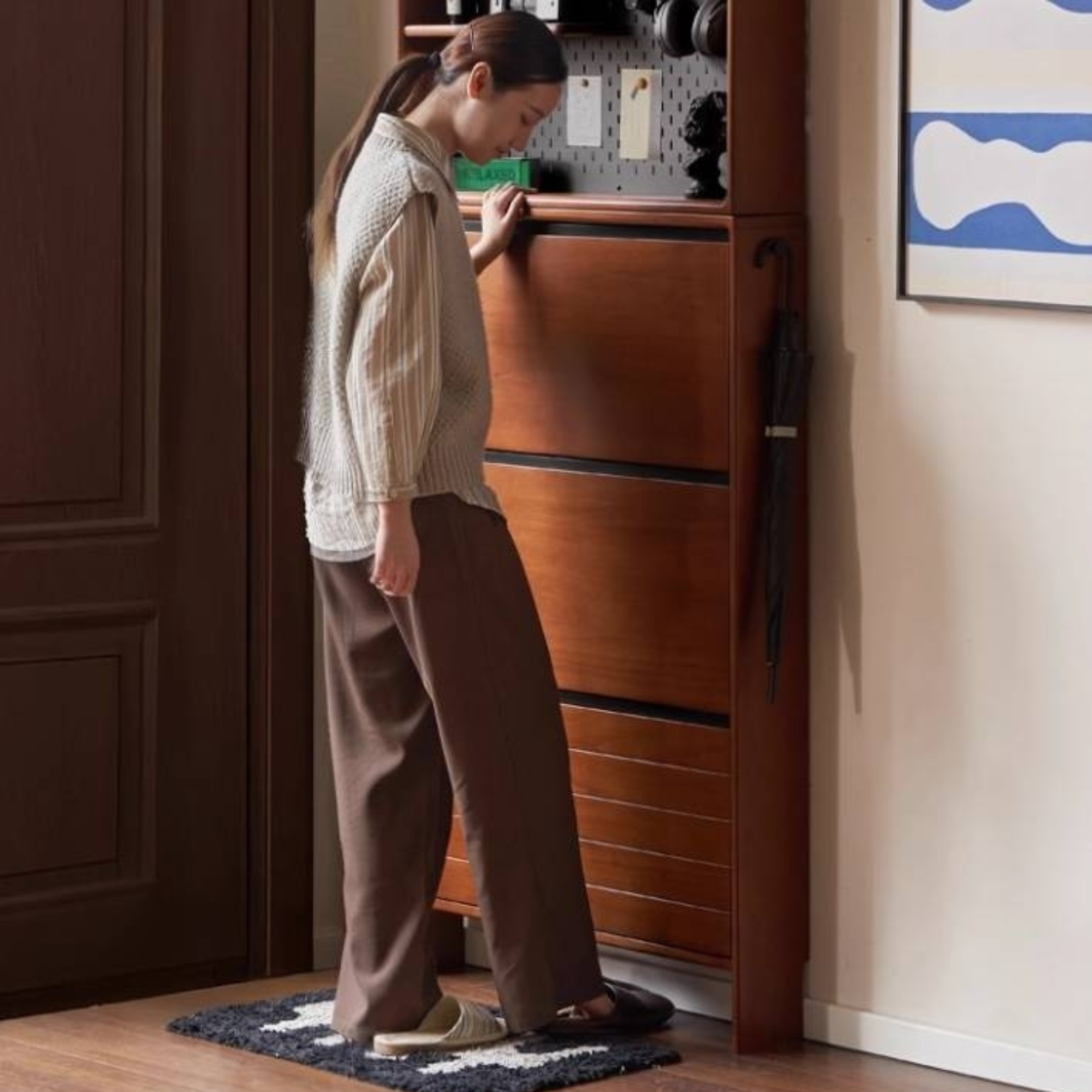 Poplar Solid Wood Middle-Age Ultra-Thin Shoe Cabinet