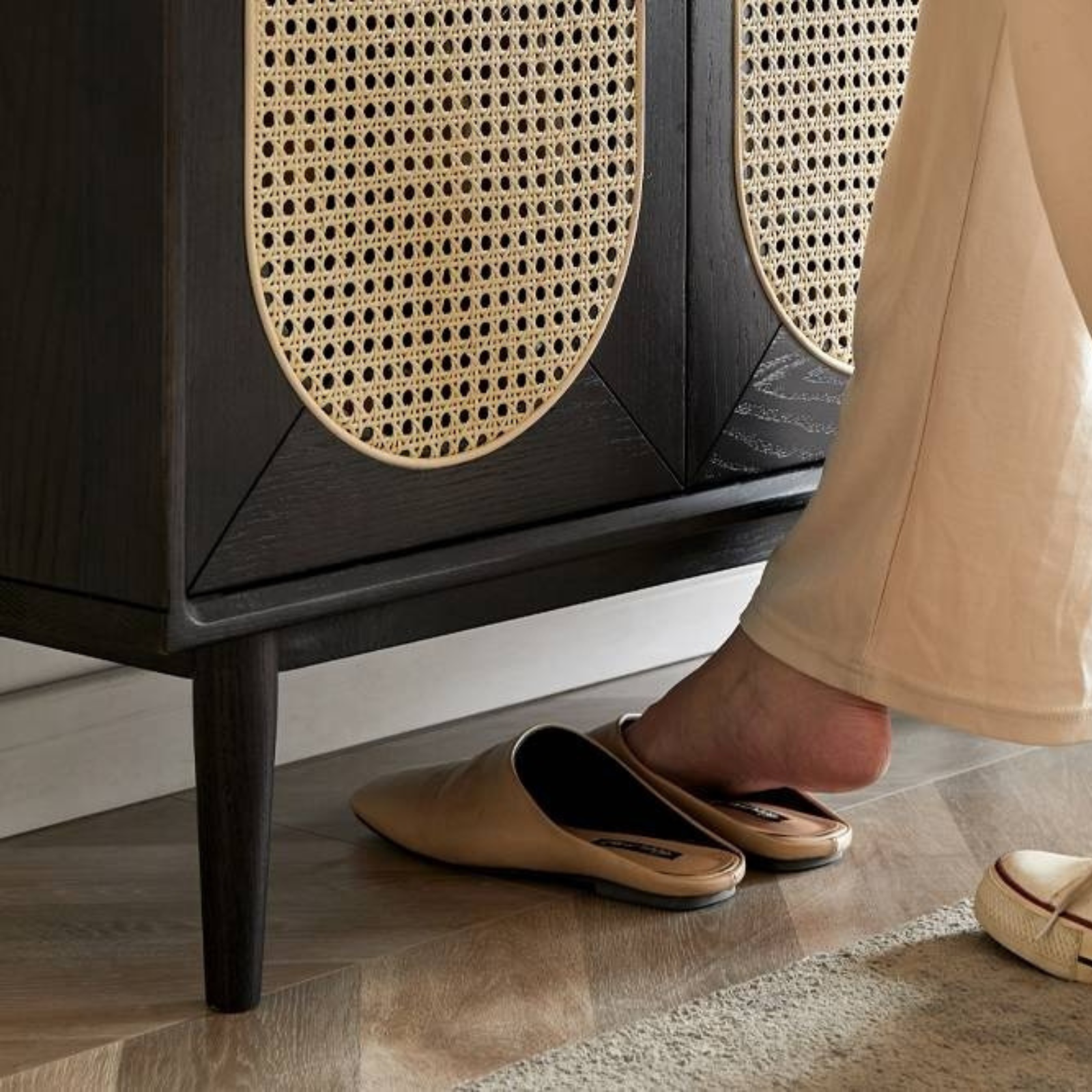 Oak Solid Wood Black Rattan Shoe Cabinet