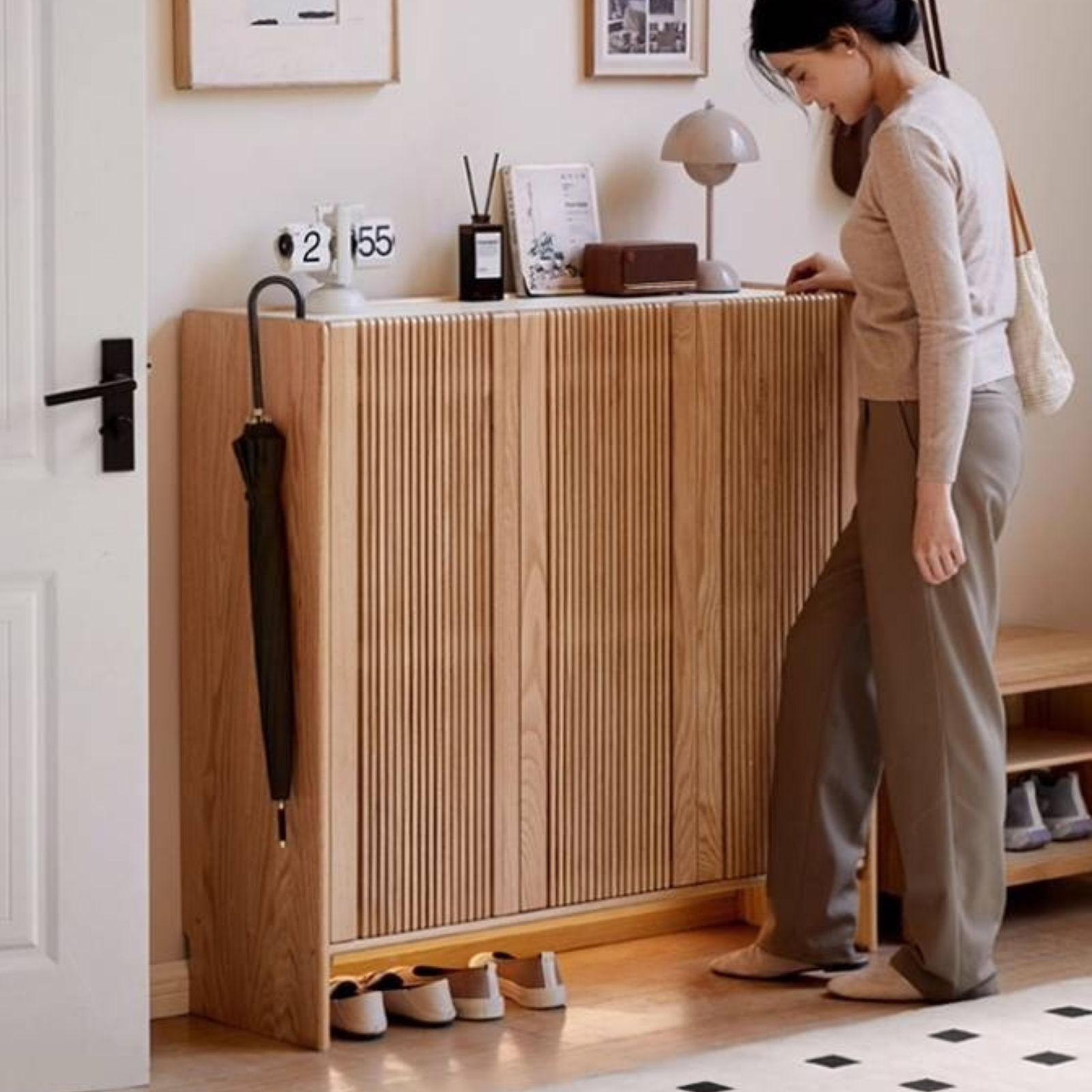 Oak Solid Wood Modern Simple Rock Plate Shoe Cabinet