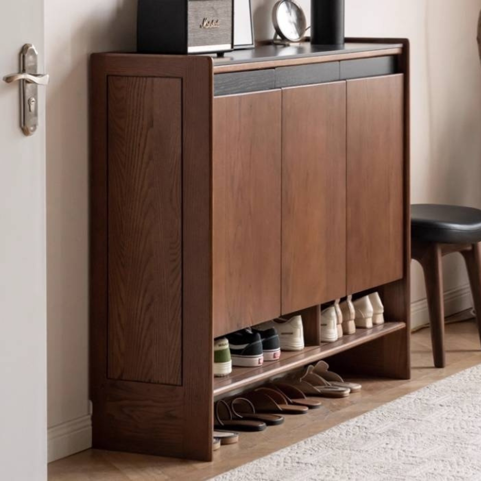 Oak Solid Wood Modern Rock Board Shoe Cabinet
