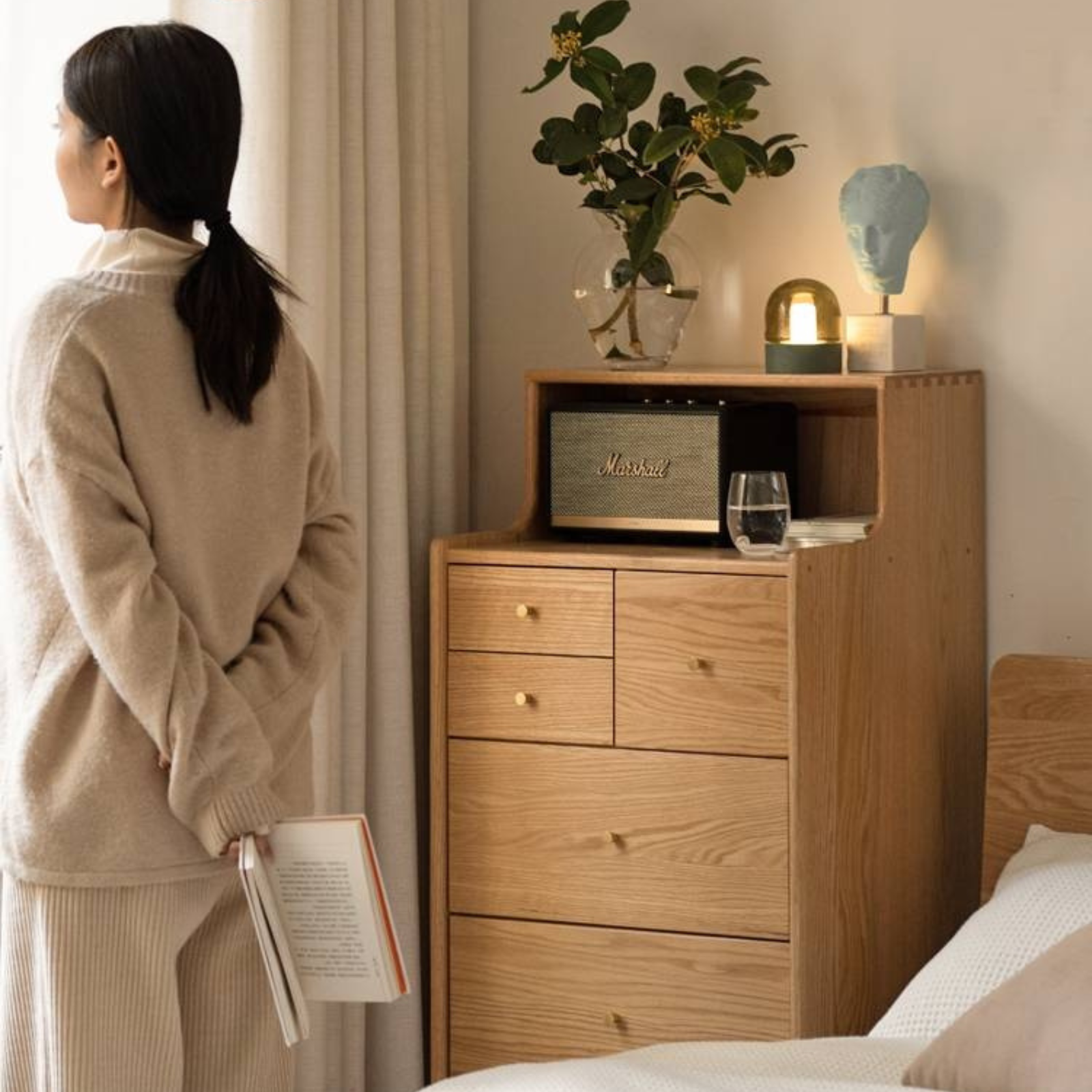 Oak Solid Wood Side Cabinet, Six-Drawer Chest.
